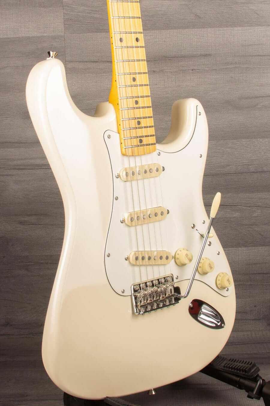 Fender JV Modified '60s Stratocaster®, Maple neck, Olympic White