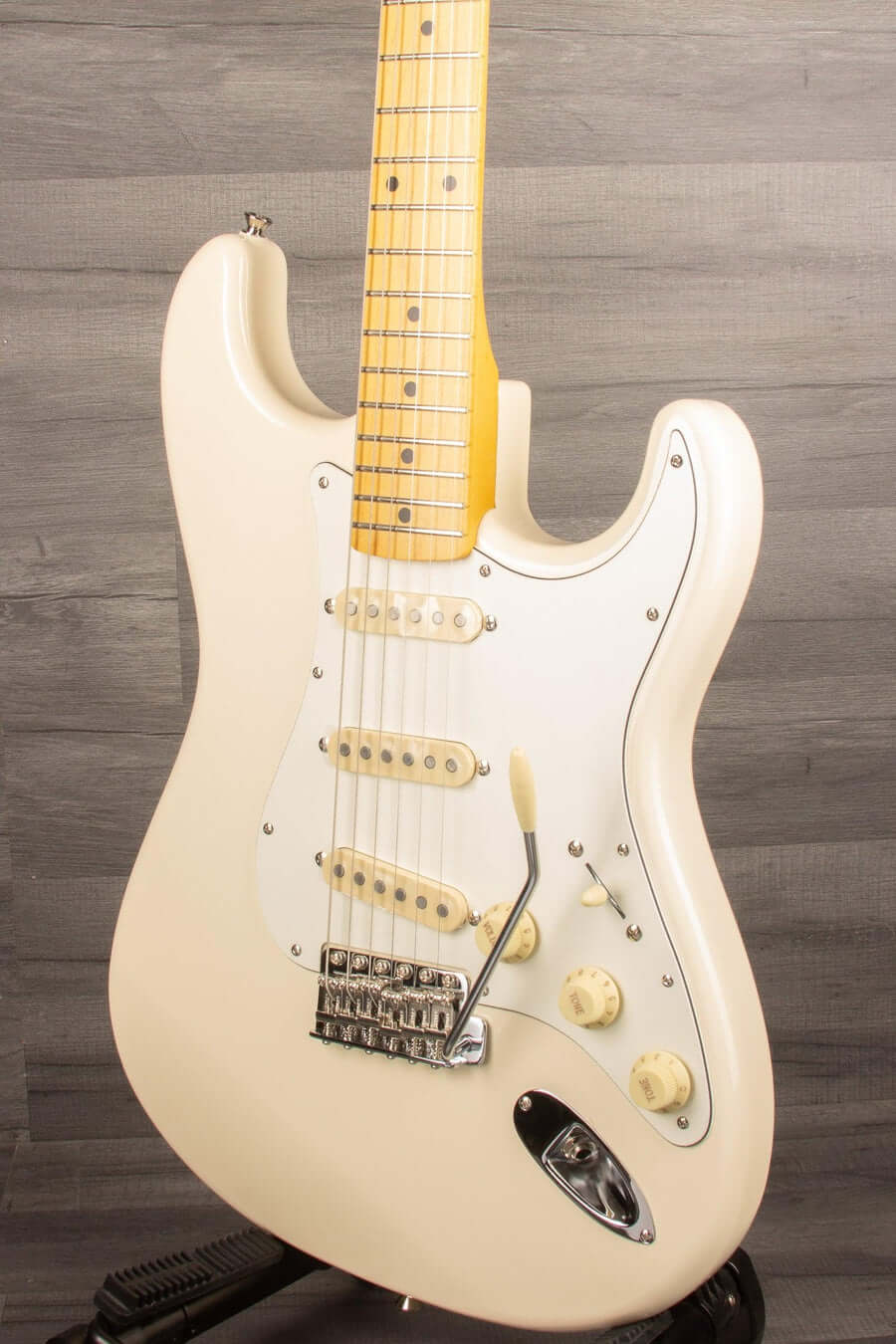 Fender JV Modified '60s Stratocaster®, Maple neck, Olympic White
