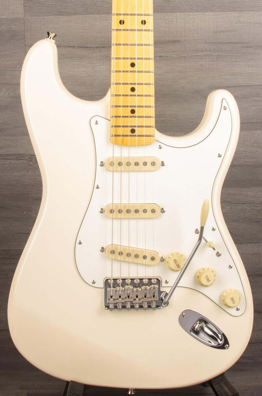 Fender JV Modified '60s Stratocaster®, Maple neck, Olympic White