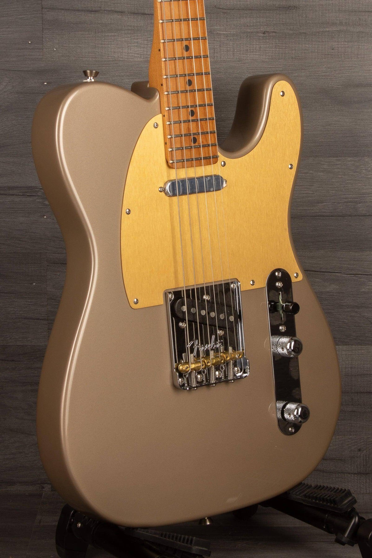 Fender Limited Edition American Professional II Telecaster® Electric Guitar, Roasted Maple Fingerboard - Shoreline Gold