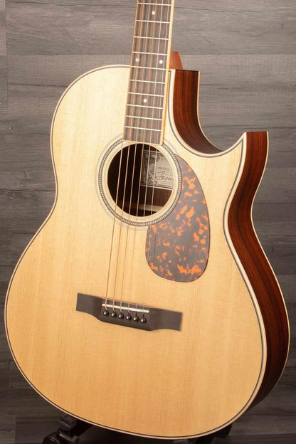 Larrivee C-03R-TE Tommy Emmanuel