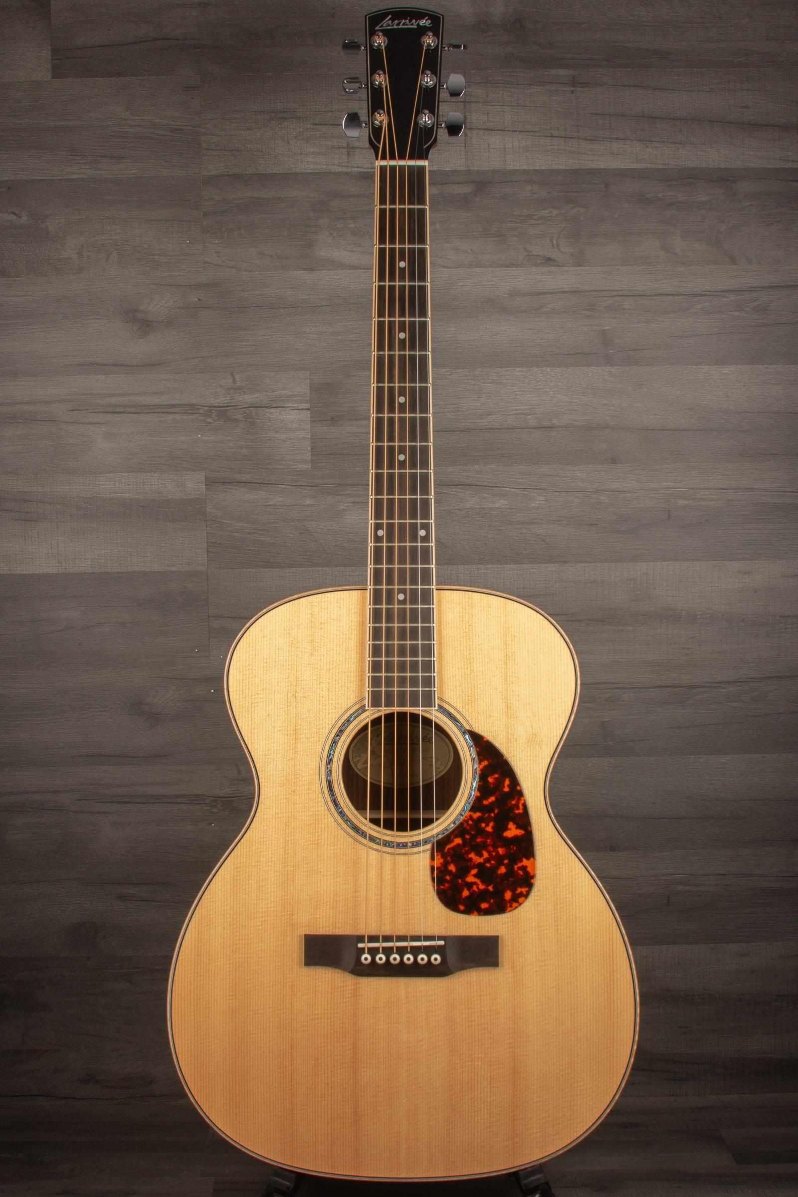 Larrivee OM-09 Rosewood Acoustic Guitar, Natural
