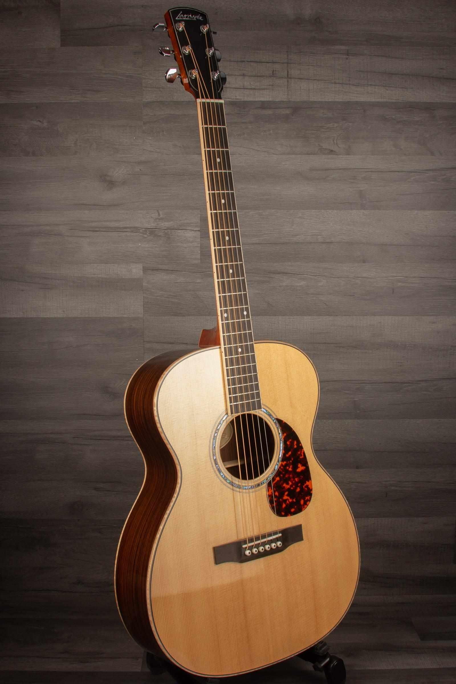 Larrivee OM-09 Rosewood Acoustic Guitar, Natural