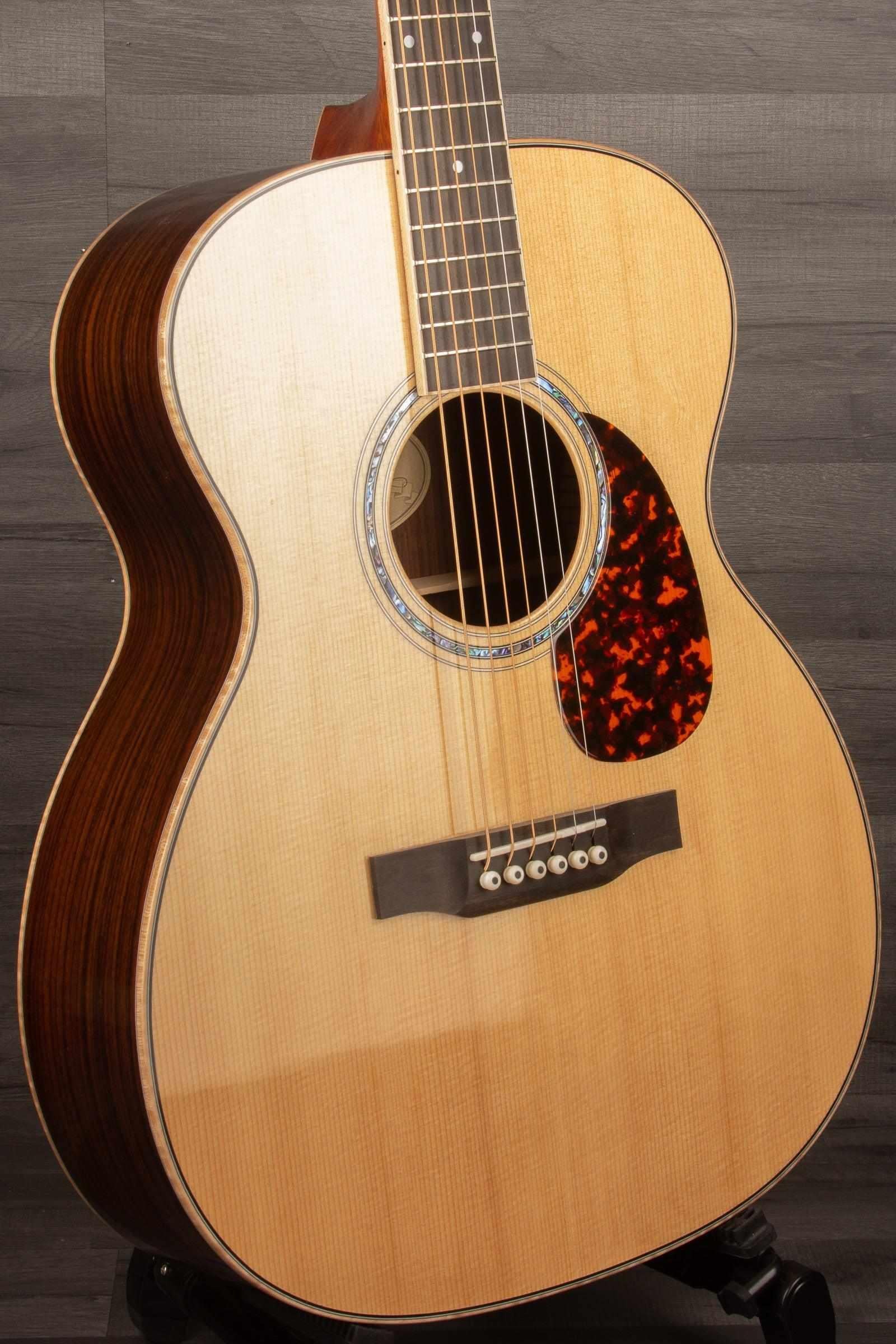 Larrivee OM-09 Rosewood Acoustic Guitar, Natural