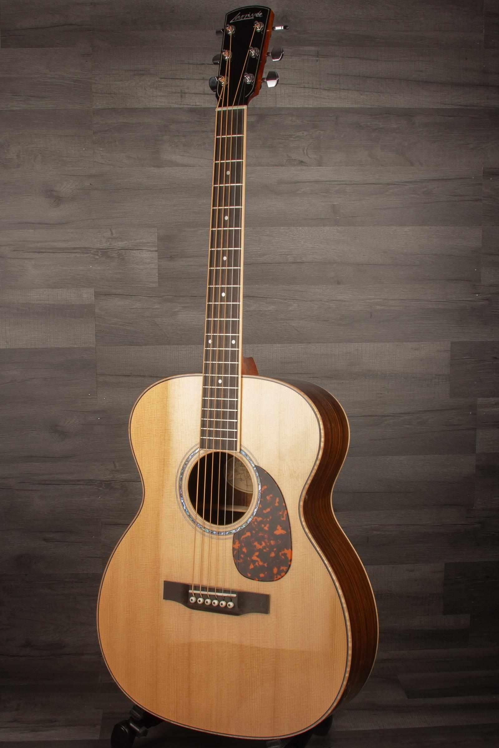 Larrivee OM-09 Rosewood Acoustic Guitar, Natural