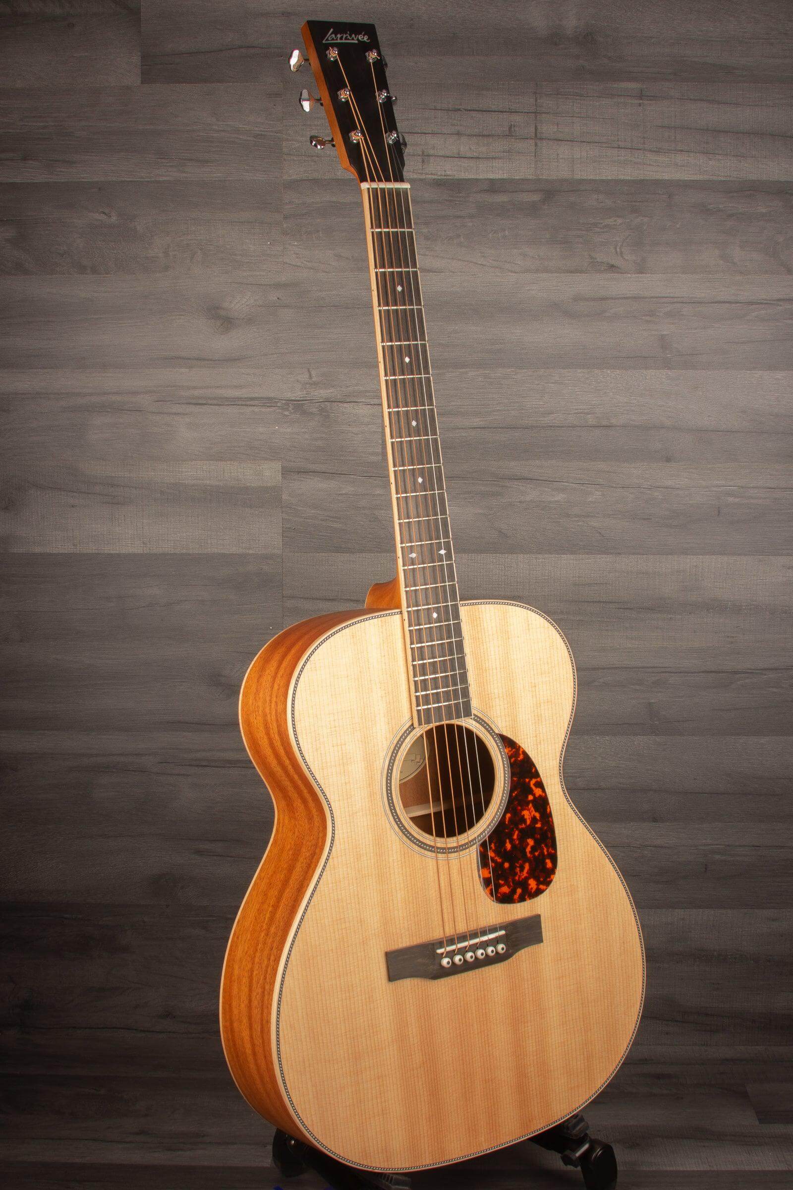 Larrivee OM-40 Mahogany Guitar