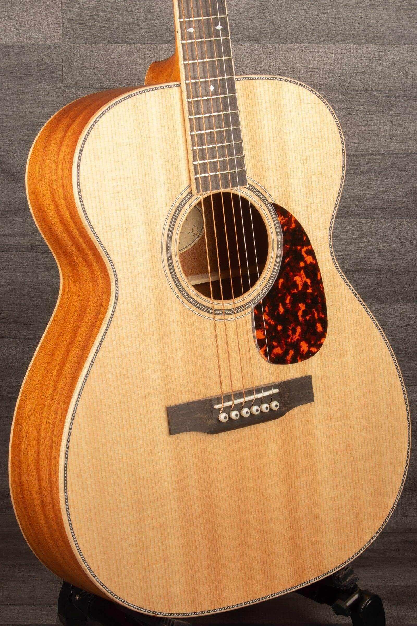 Larrivee OM-40 Mahogany Guitar