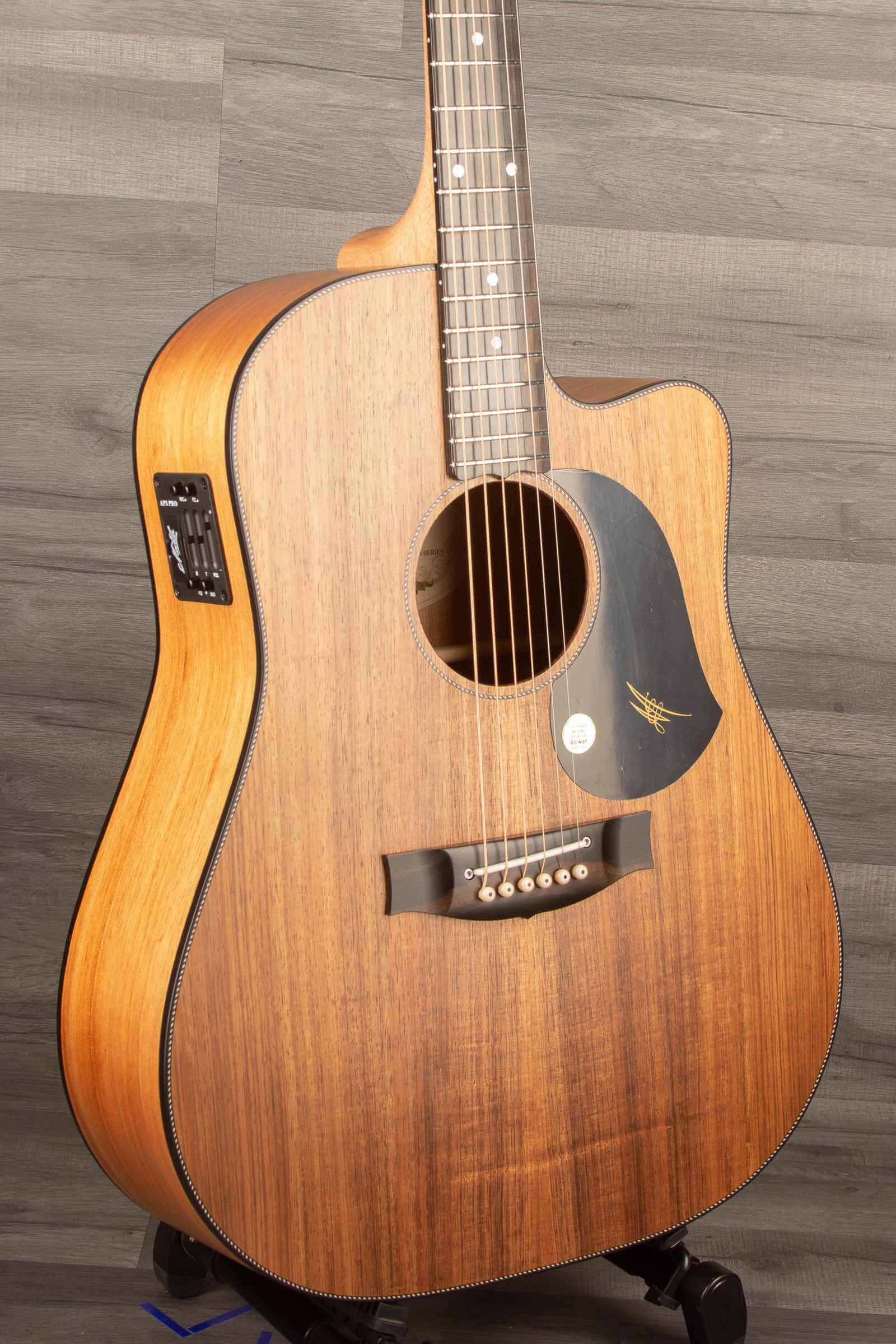 Maton EBW70C Blackwood - Acoustic Guitar