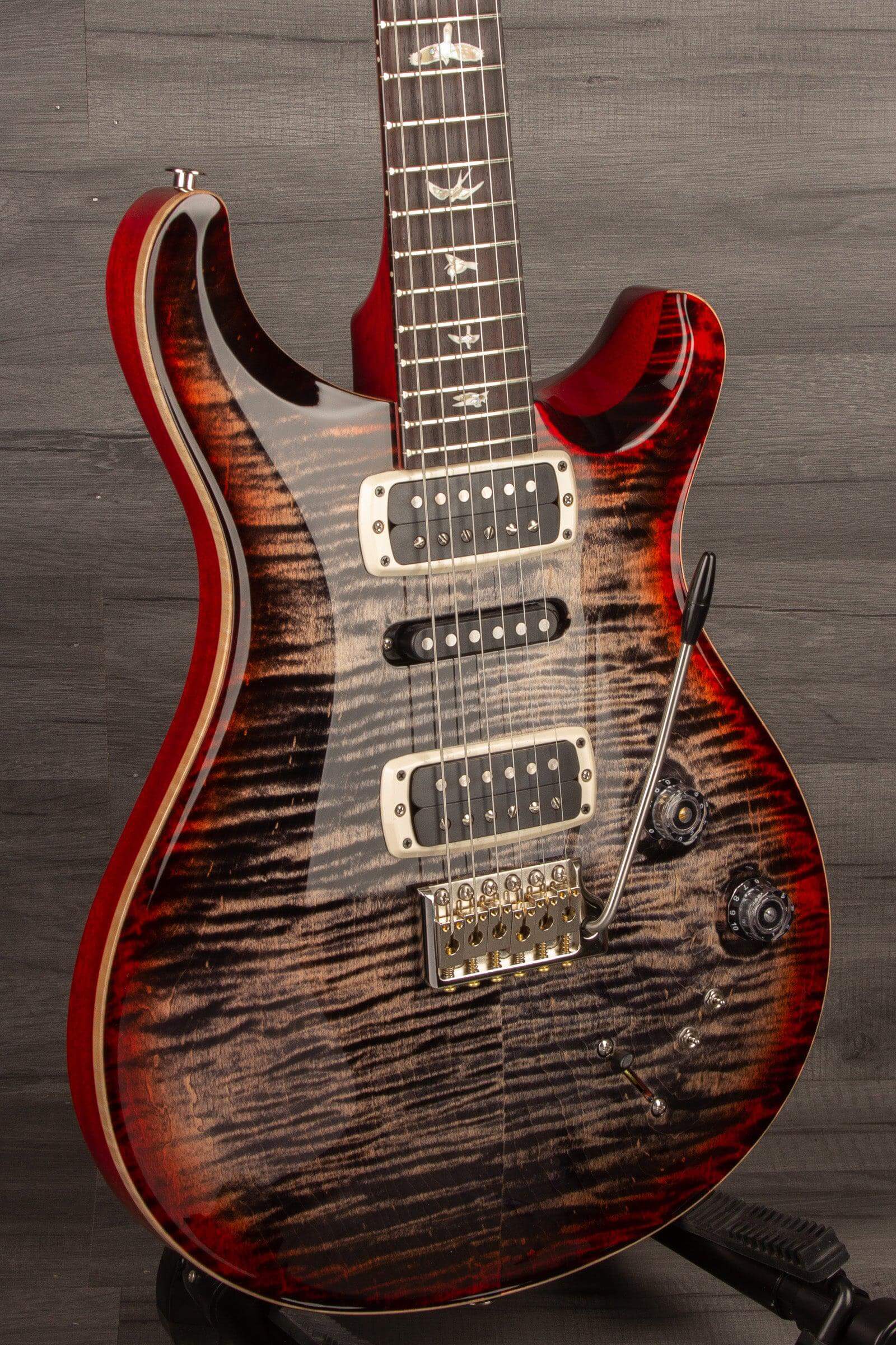 PRS Modern Eagle V - Charcoal Cherry Burst - MusicStreet