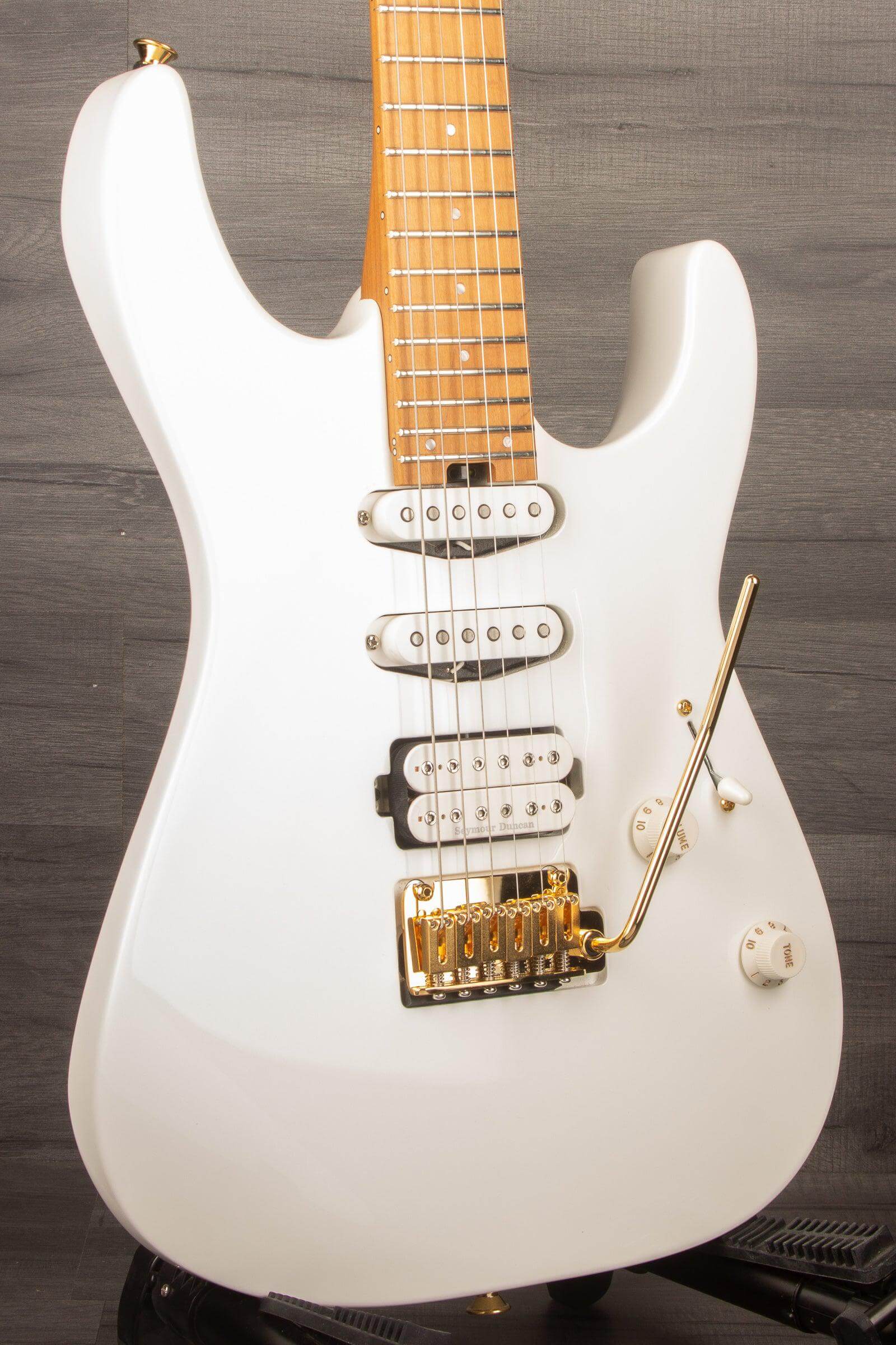 Charvel - Pro-Mod DK24 HSS 2PT CM, Caramelized Maple Fingerboard, Snow White