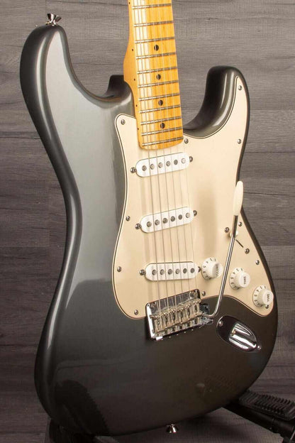USED - Fender 2009 American Standard Stratocaster - Pewter