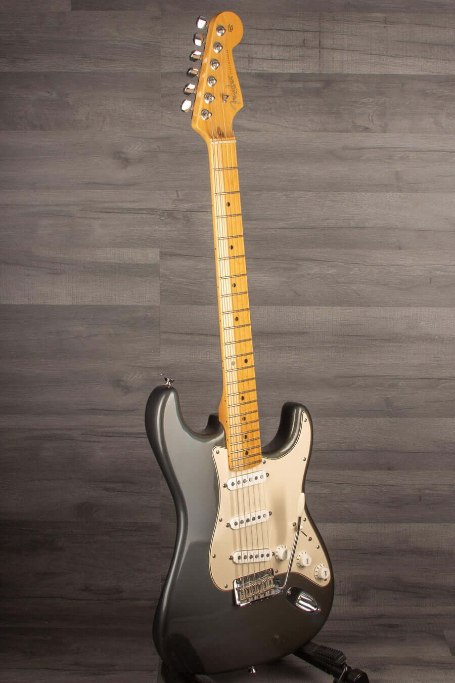 USED - Fender 2009 American Standard Stratocaster - Pewter