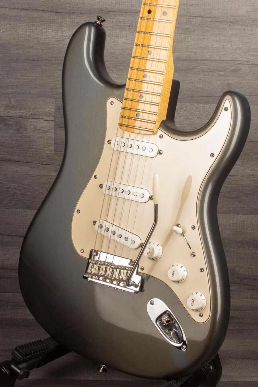 USED - Fender 2009 American Standard Stratocaster - Pewter