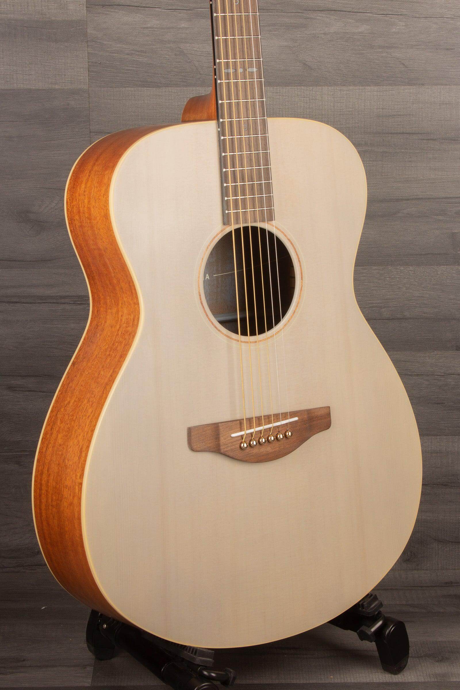 Yamaha Storia I Acoustic Guitar, Off-White - MusicStreet