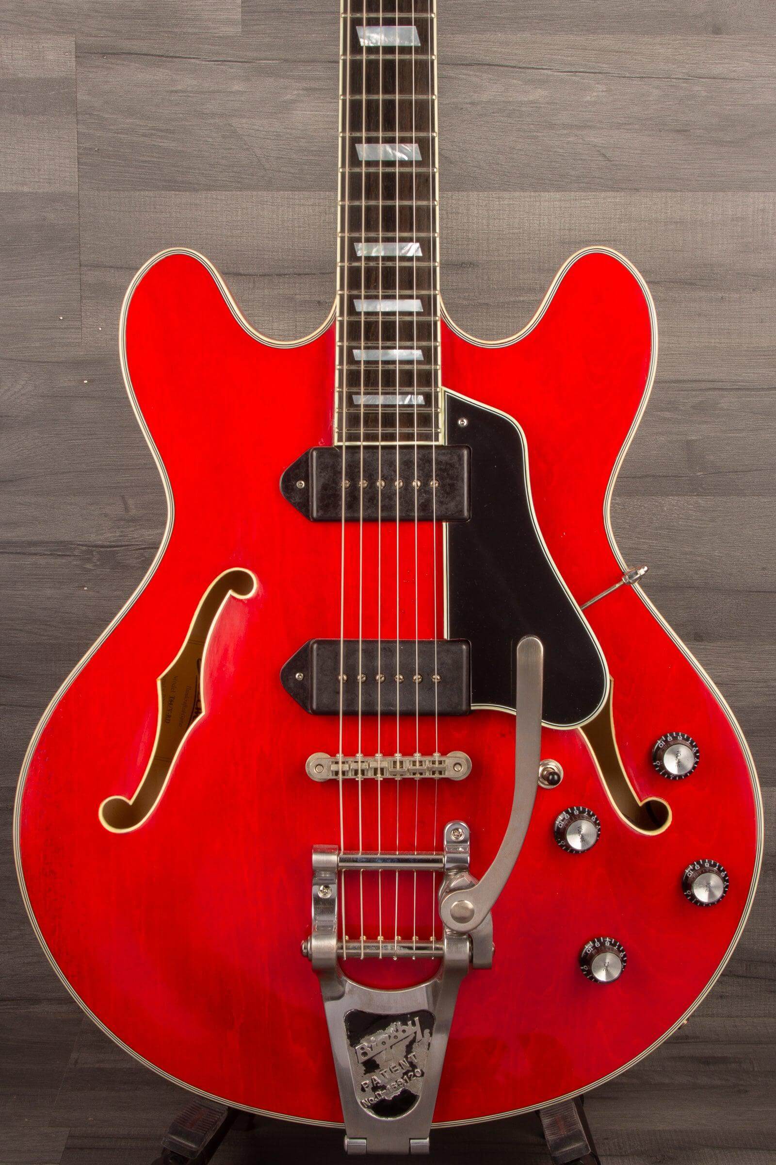 Eastman T64/V Antique Red - MusicStreet