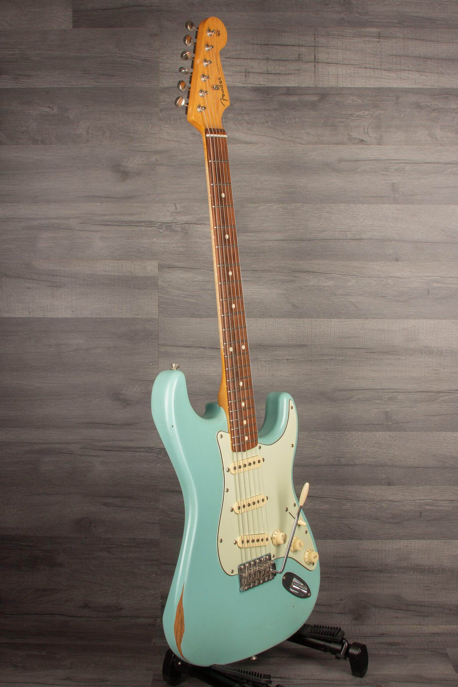 USED - Fender Limited edition Road Worn '60s Stratocaster Daphne Blue