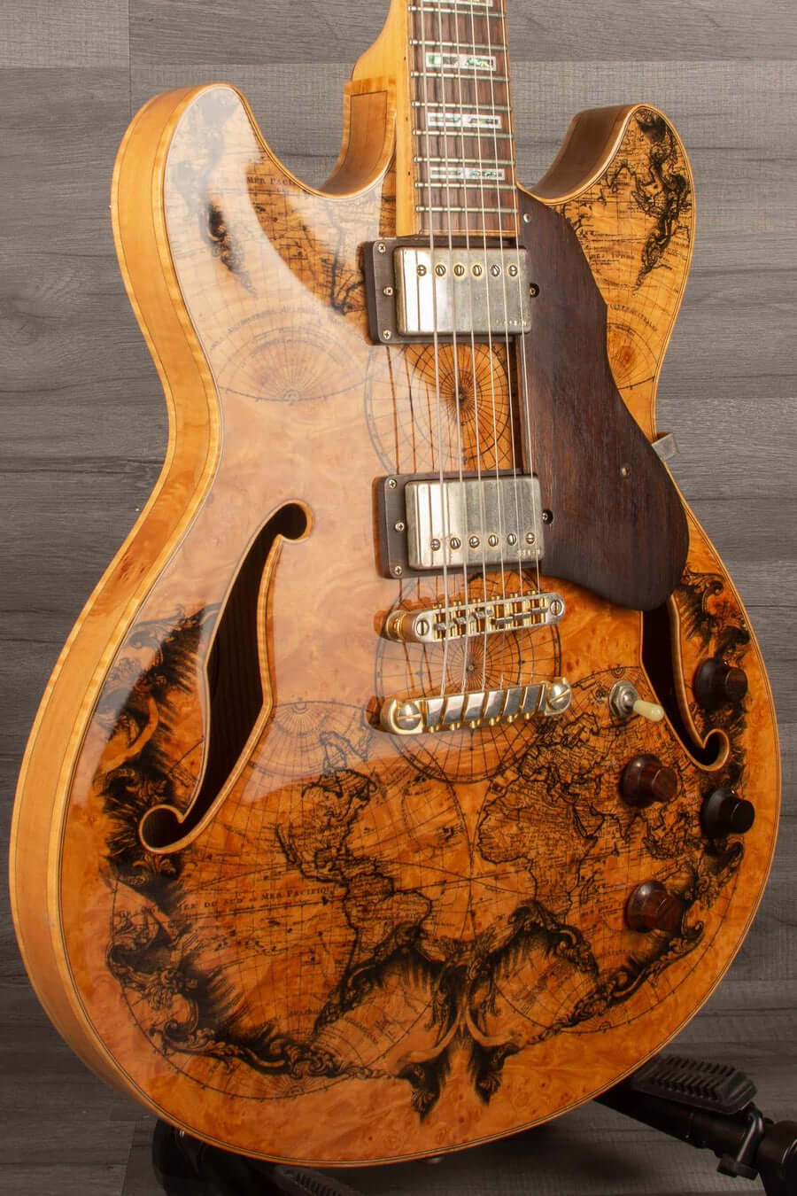 Ibanez A103BM Exotic Explorer Map Design, Limited edition including hard case