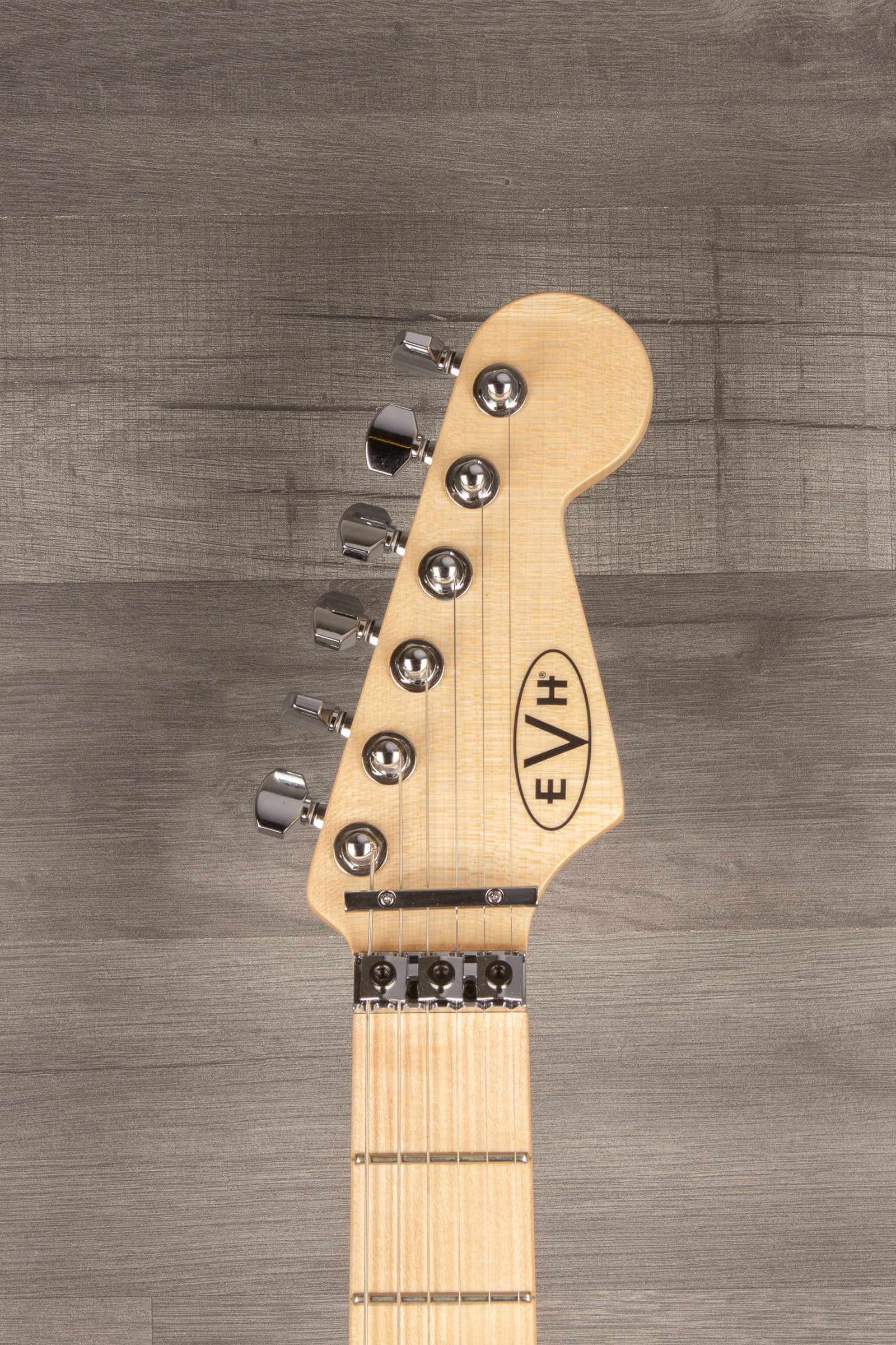 USED - EVH Striped Series, Black with yellow Stripes (inc EVH hard case)