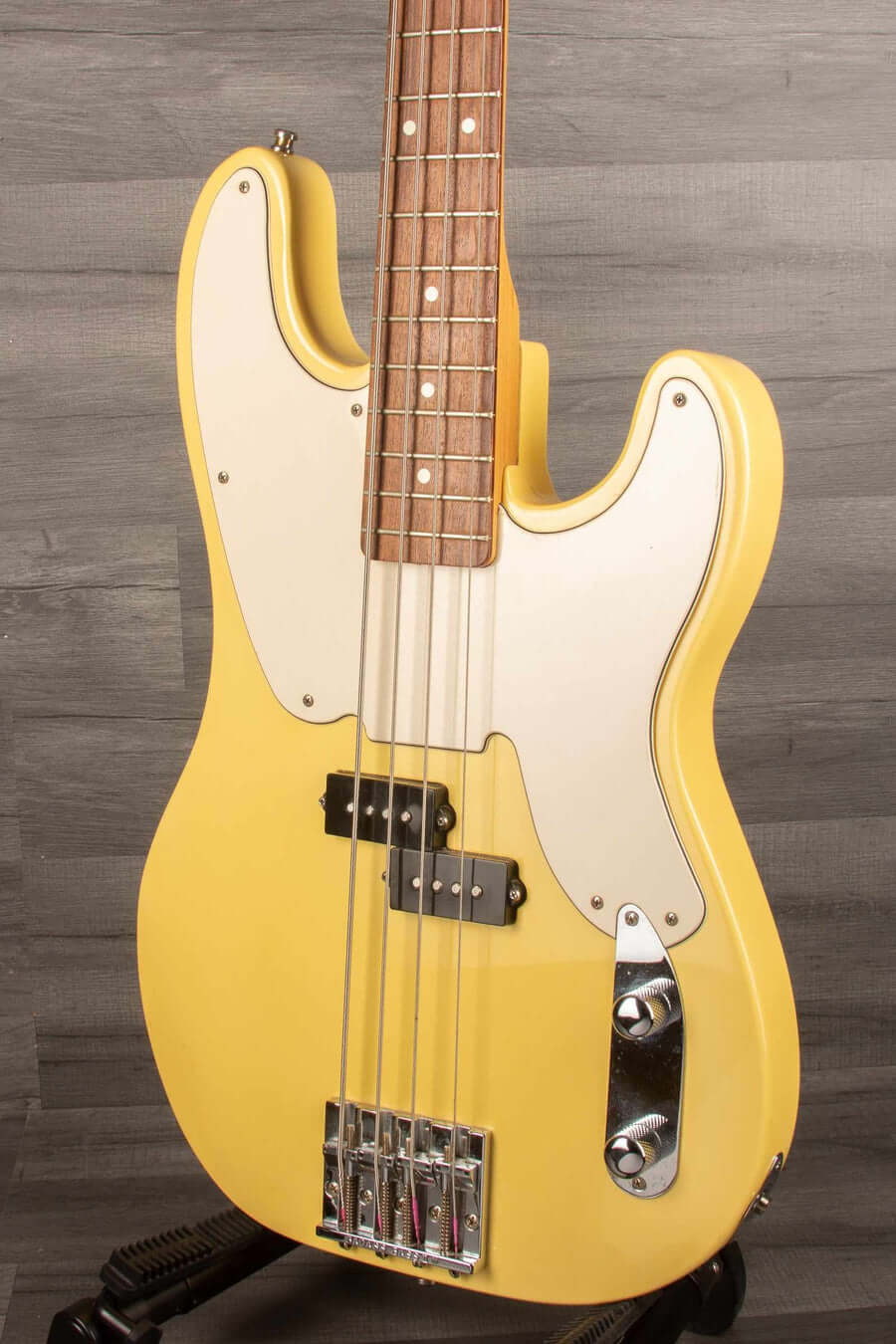 USED - Fender Mike Dirnt Artist Series Signature Precision Bass Guitar - Blonde - 2004