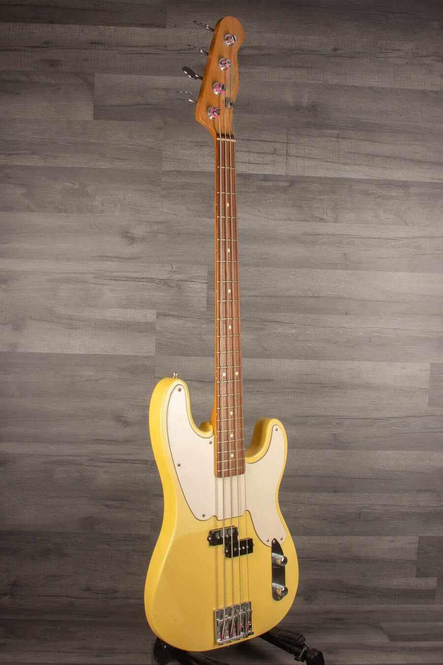 USED - Fender Mike Dirnt Artist Series Signature Precision Bass Guitar - Blonde - 2004