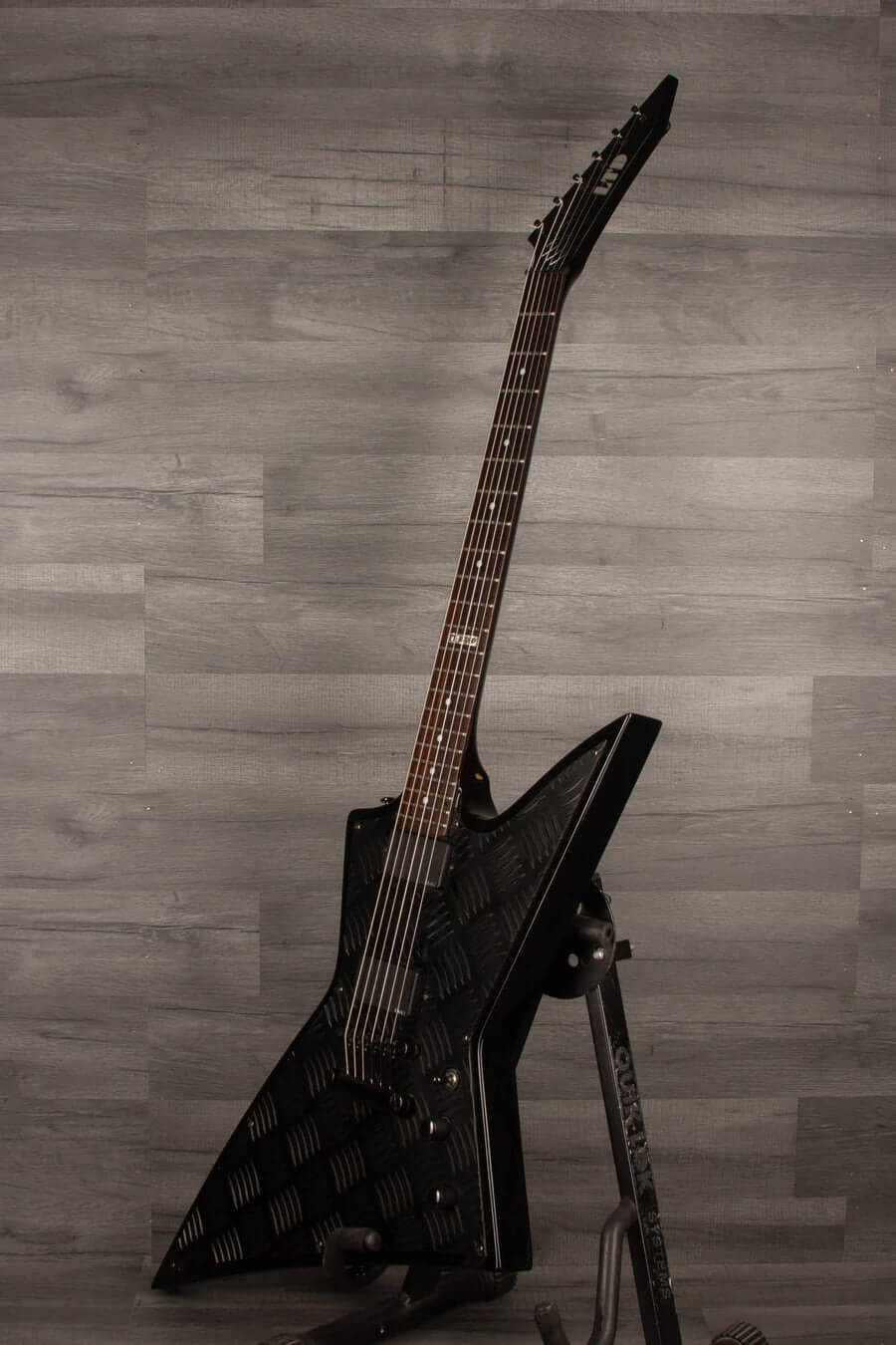 USED - ESP LTD EX400BD inc hard case