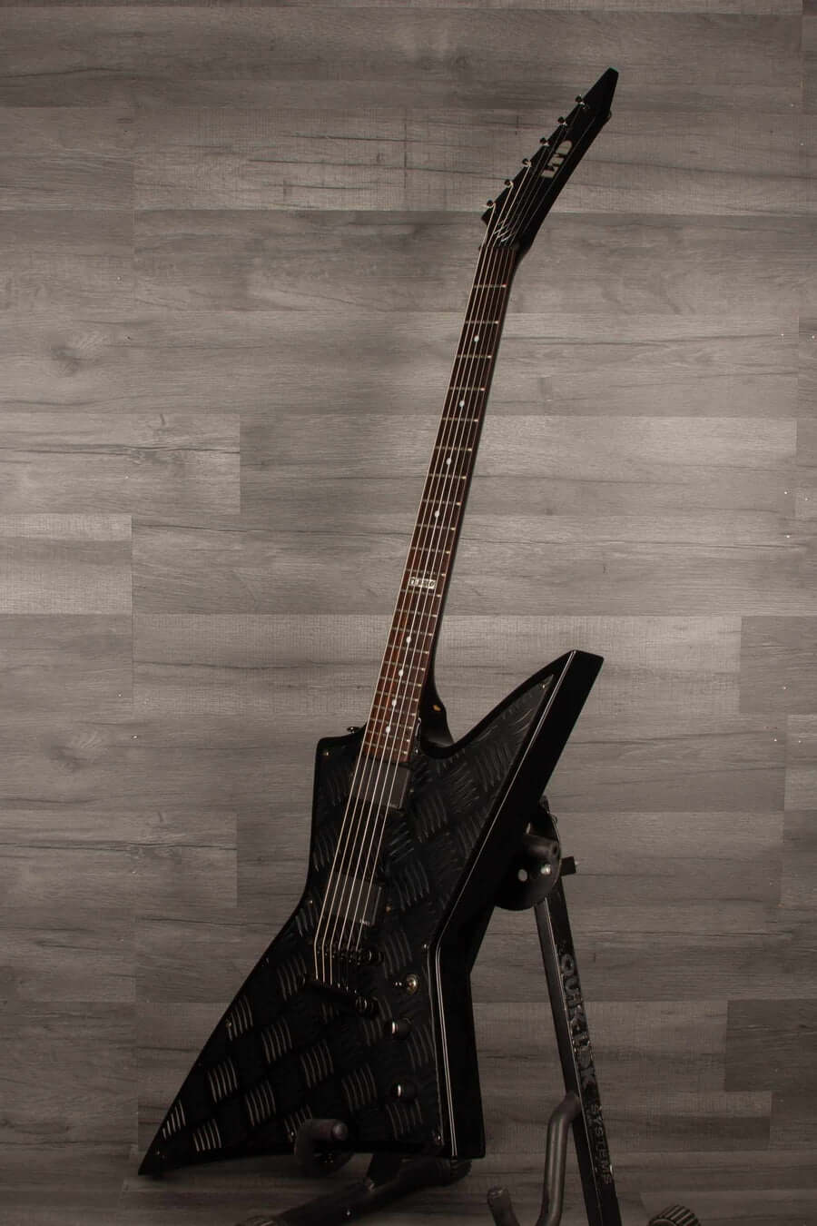USED - ESP LTD EX400BD inc hard case