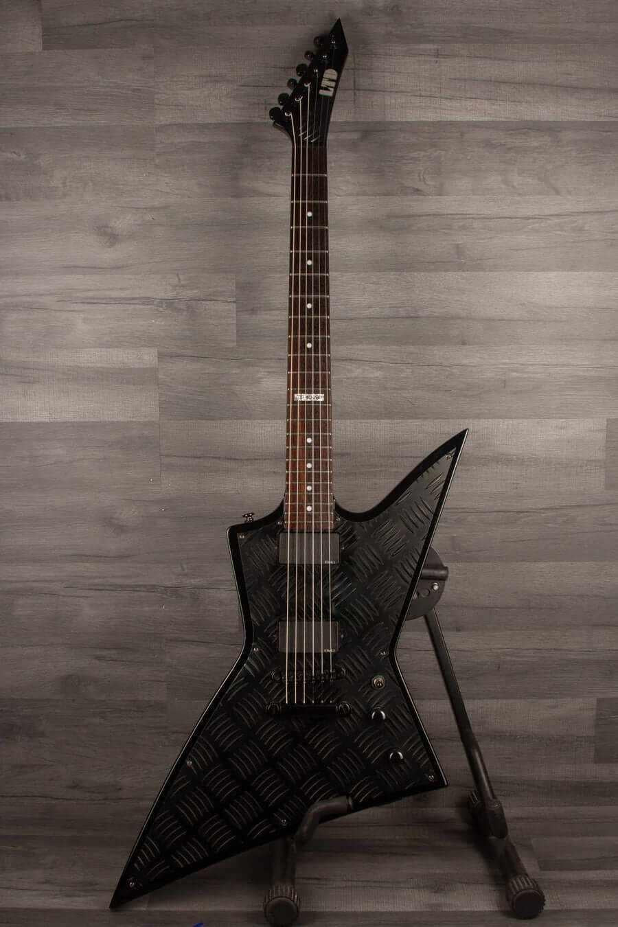 USED - ESP LTD EX400BD inc hard case