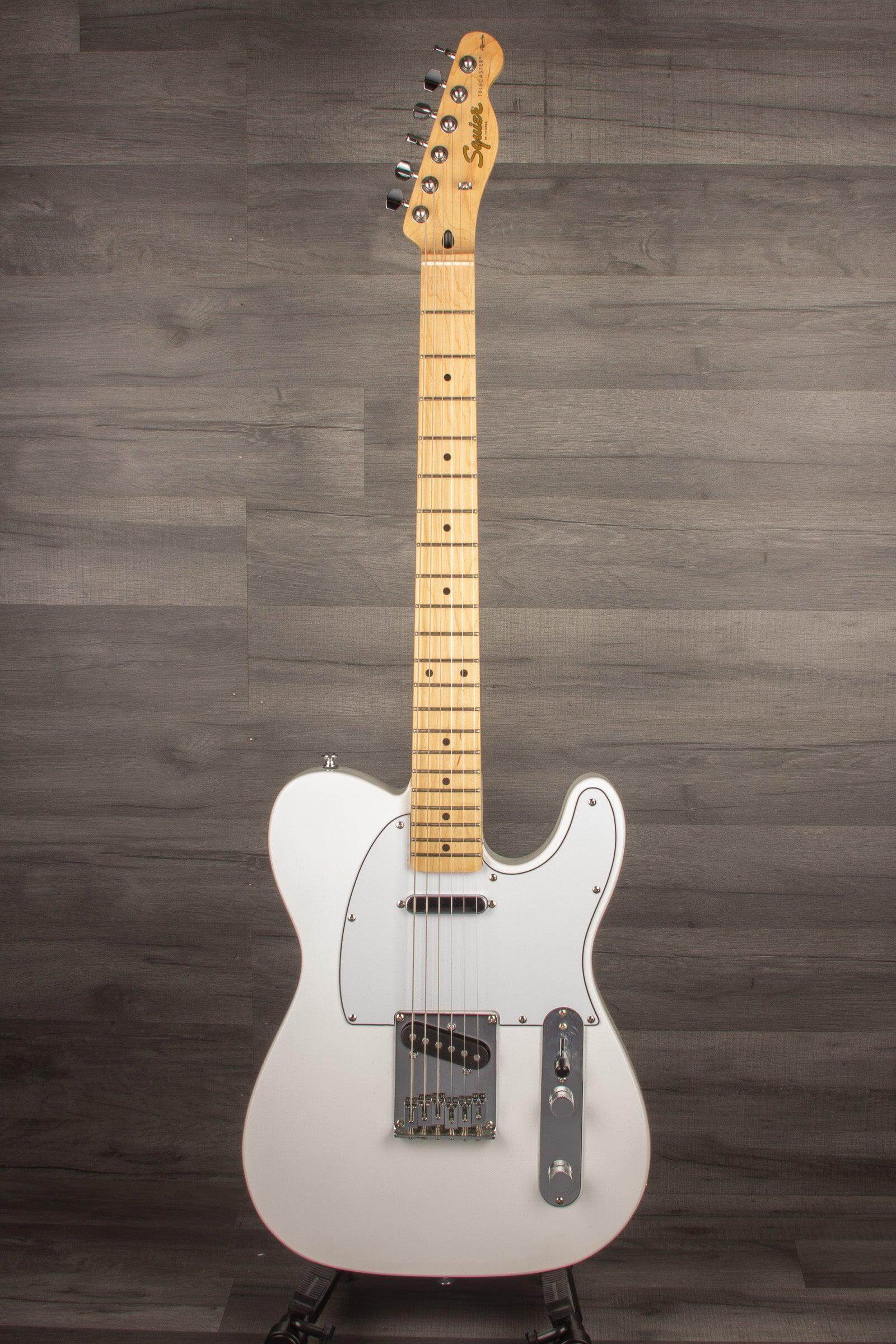 USED Affinity Telecaster - White