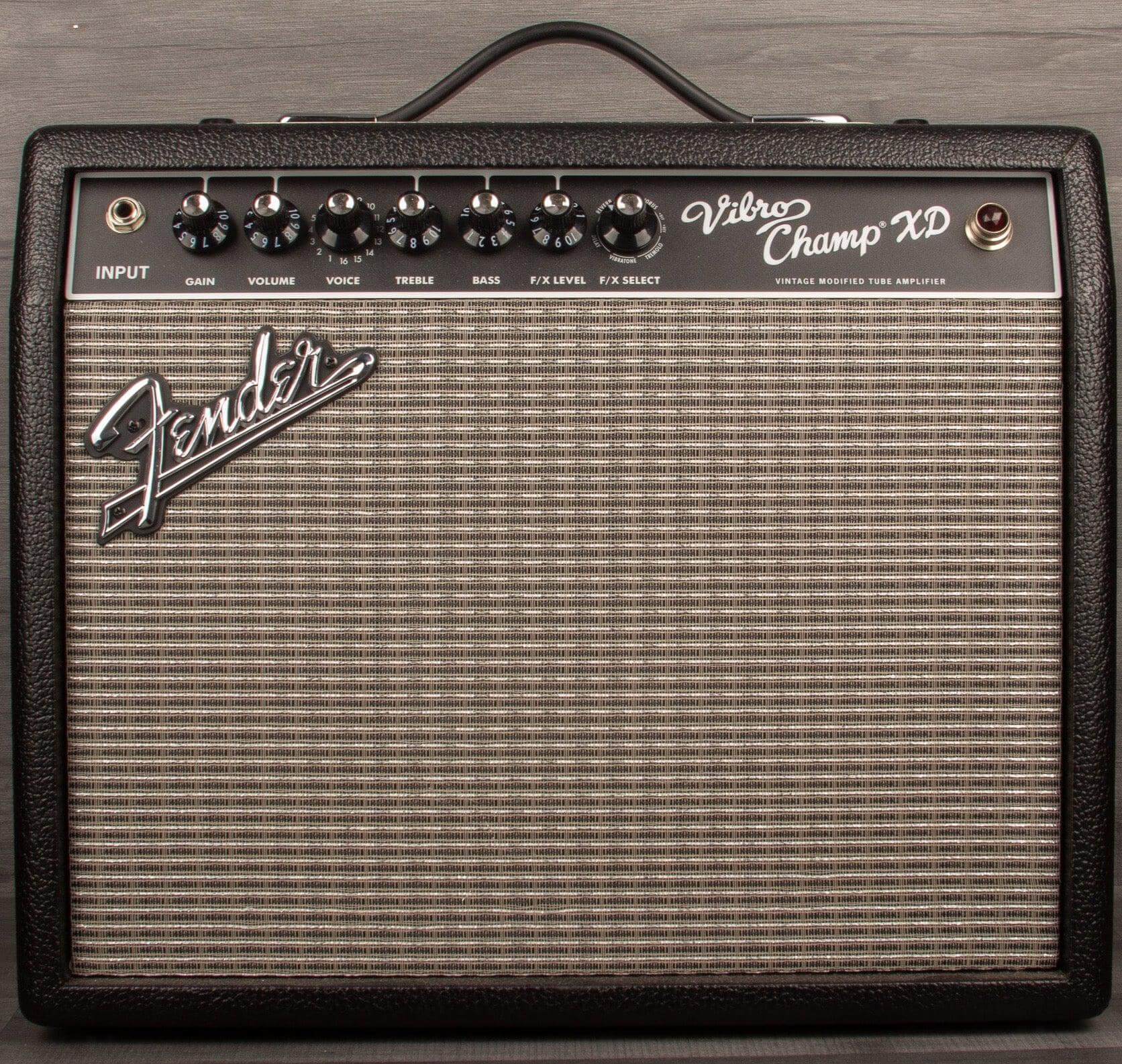 USED - Fender Vibro Champ XD