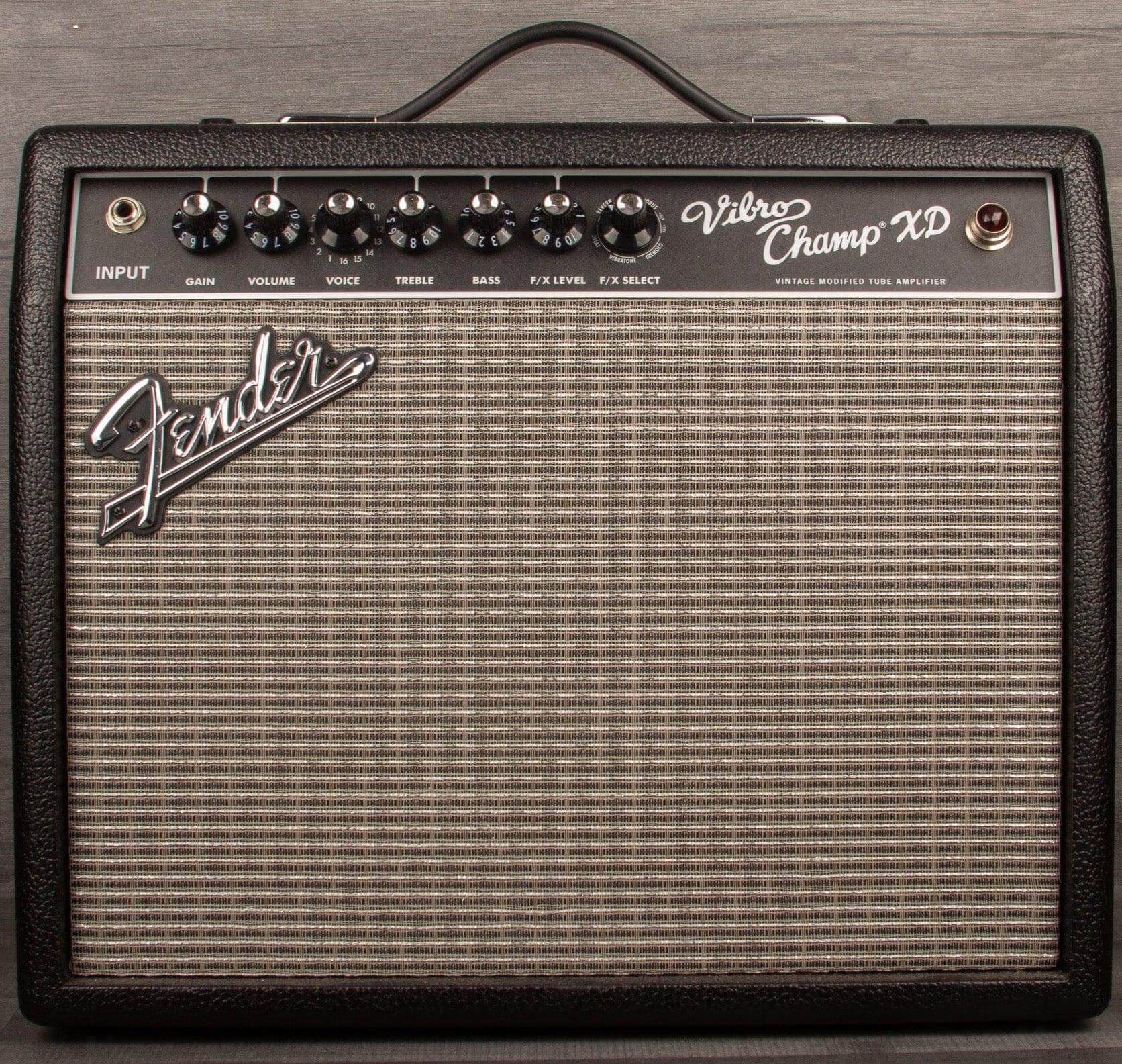 USED - Fender Vibro Champ XD - MusicStreet