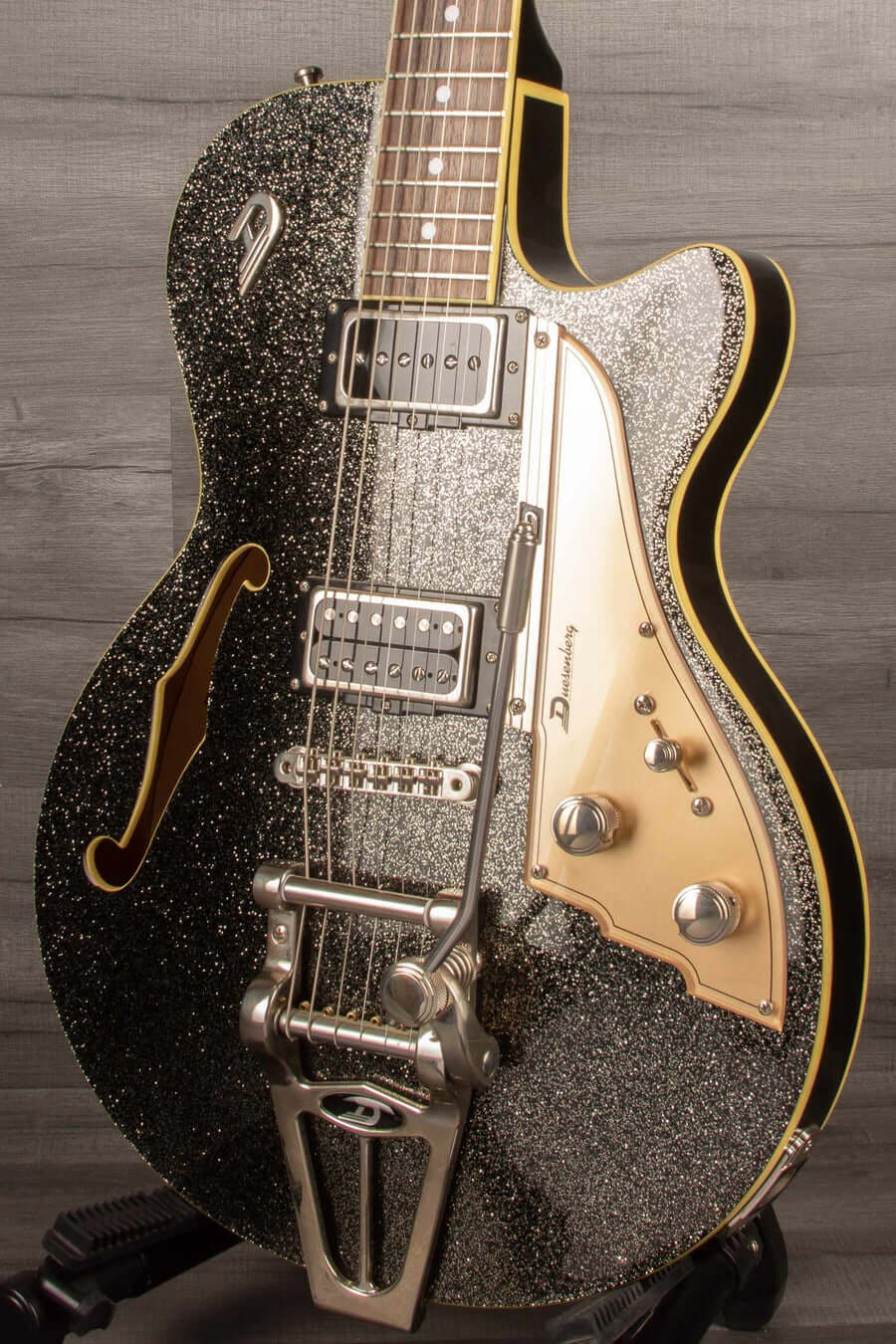 USED - Duesenberg Starplayer Tv In Black Sparkle With Hard Case - MusicStreet