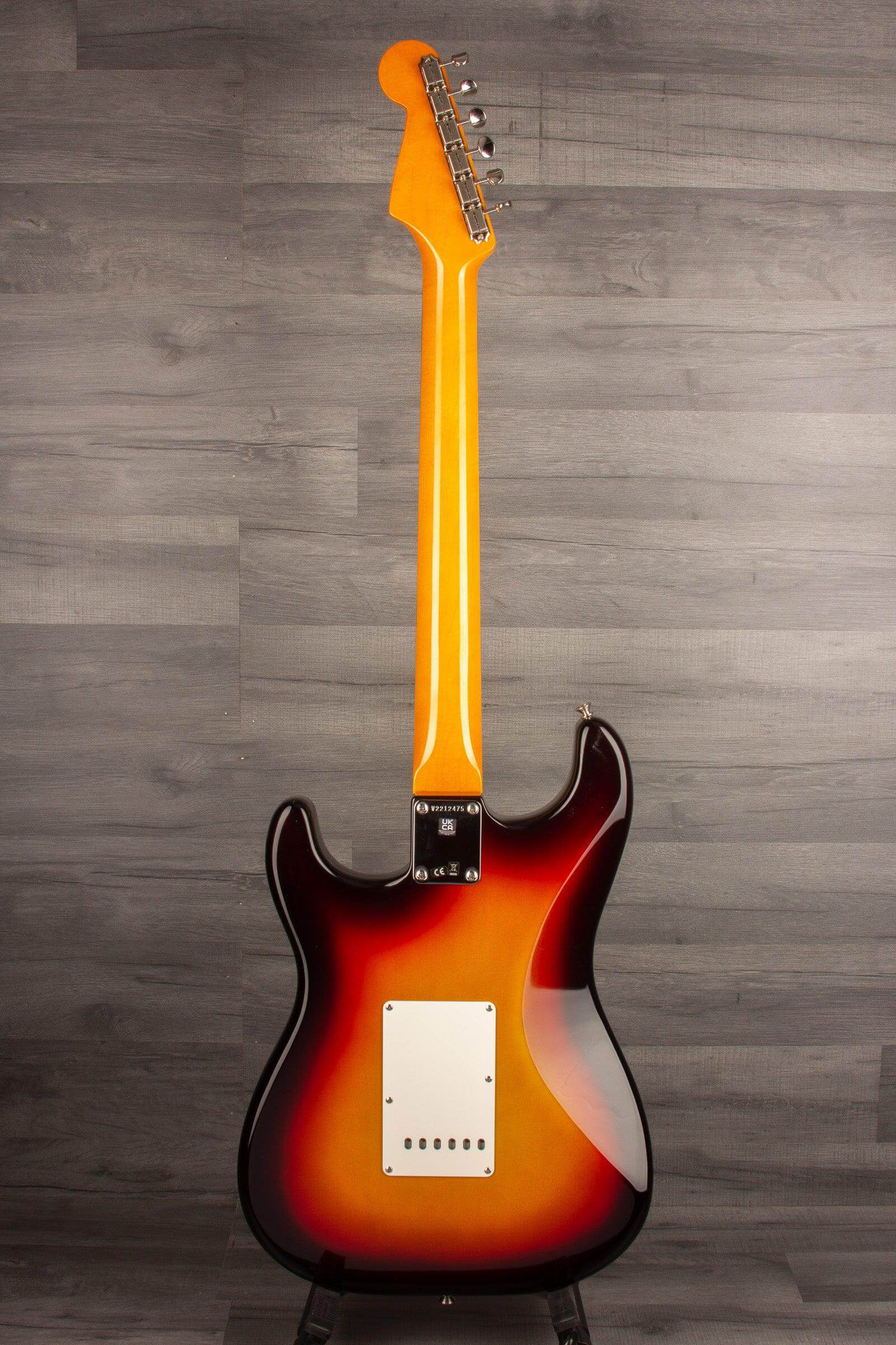 USED - Fender American Vintage II 1961 Stratocaster - 3-Colour Sunburst