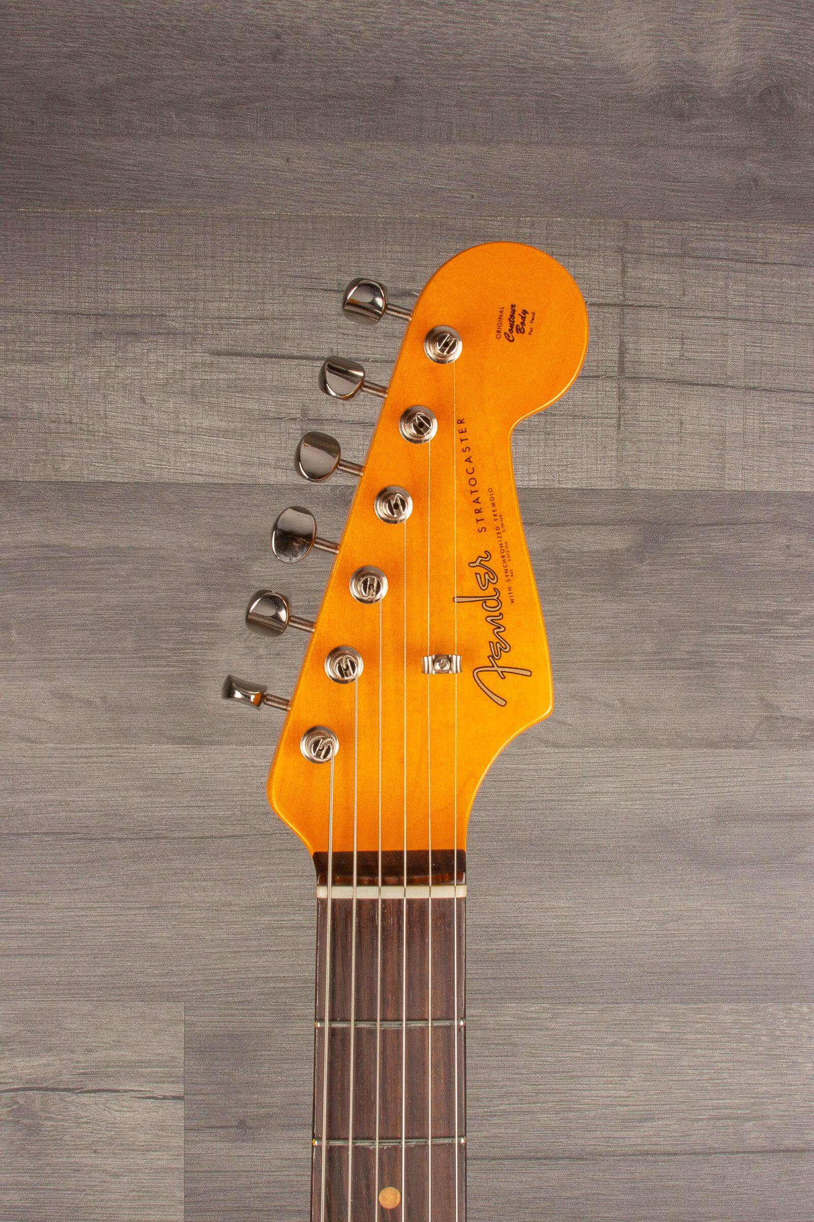USED - Fender American Vintage II 1961 Stratocaster - 3-Colour Sunburst