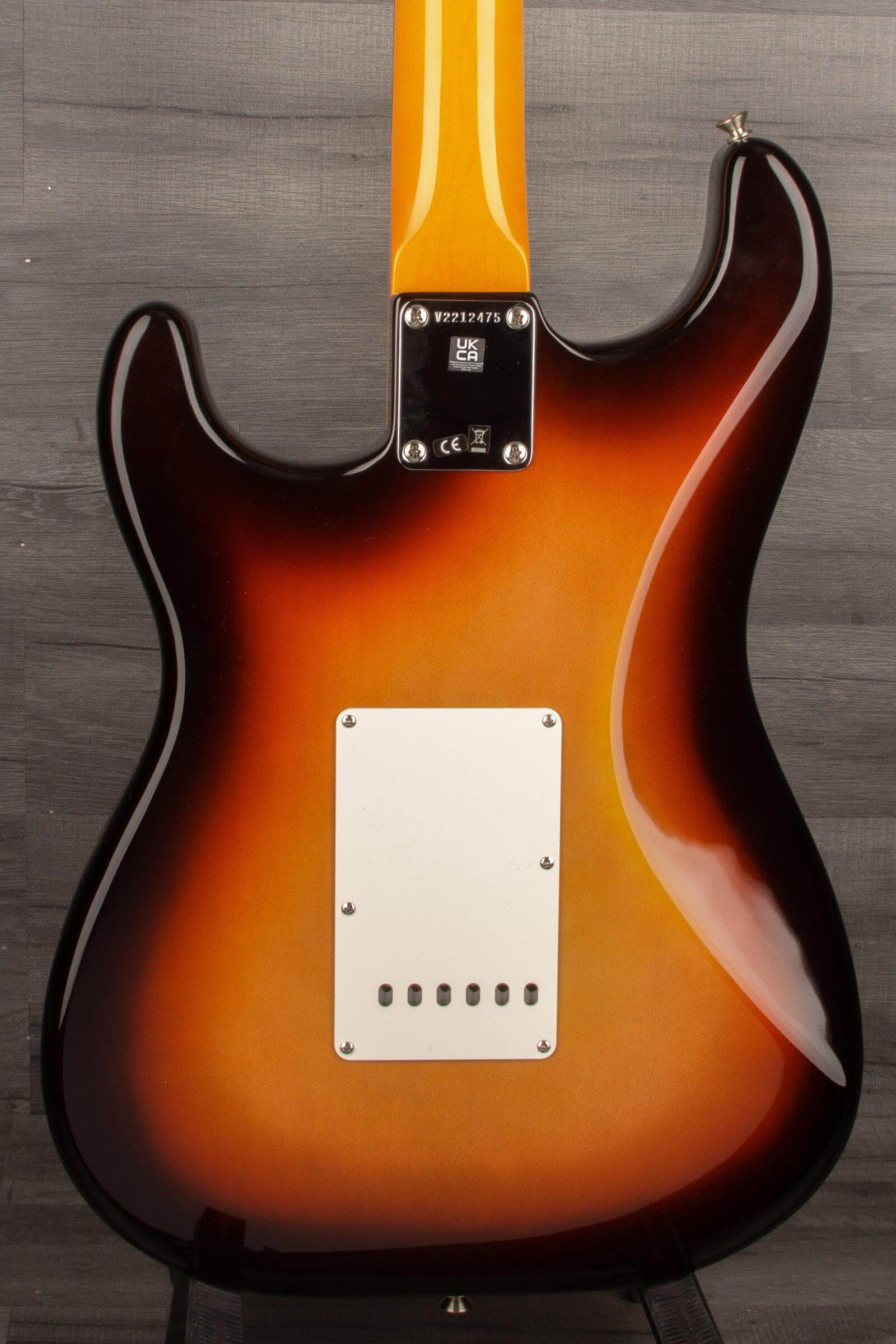 USED - Fender American Vintage II 1961 Stratocaster - 3-Colour Sunburst