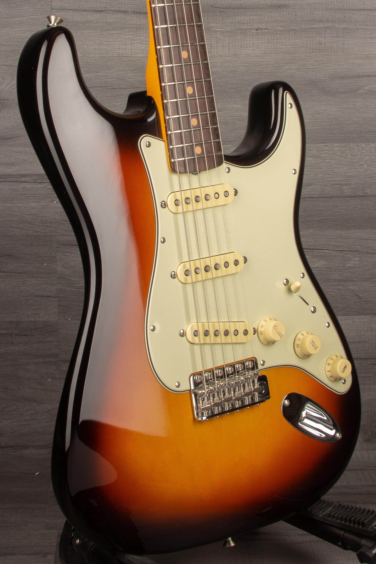 USED - Fender American Vintage II 1961 Stratocaster - 3-Colour Sunburst - MusicStreet