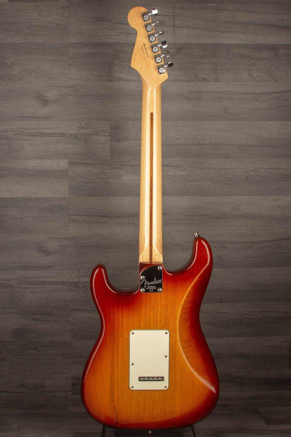 USED - Fender 2008 American Deluxe Stratocaster Sienna Sunburst