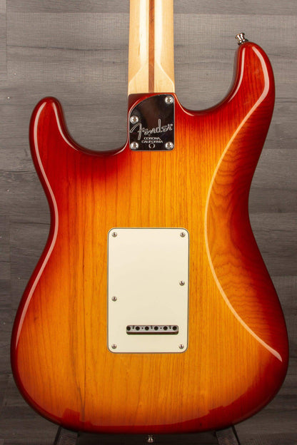 USED - Fender 2008 American Deluxe Stratocaster Sienna Sunburst