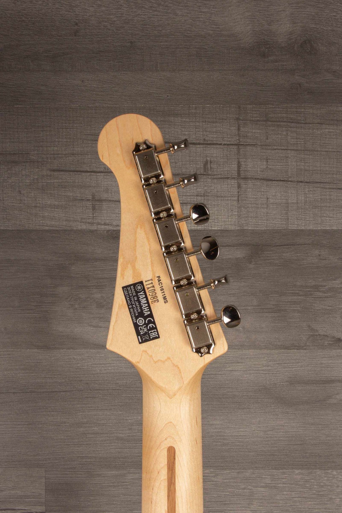 Yamaha Pacifica 1611 Mike Stern Signature Electric Guitar