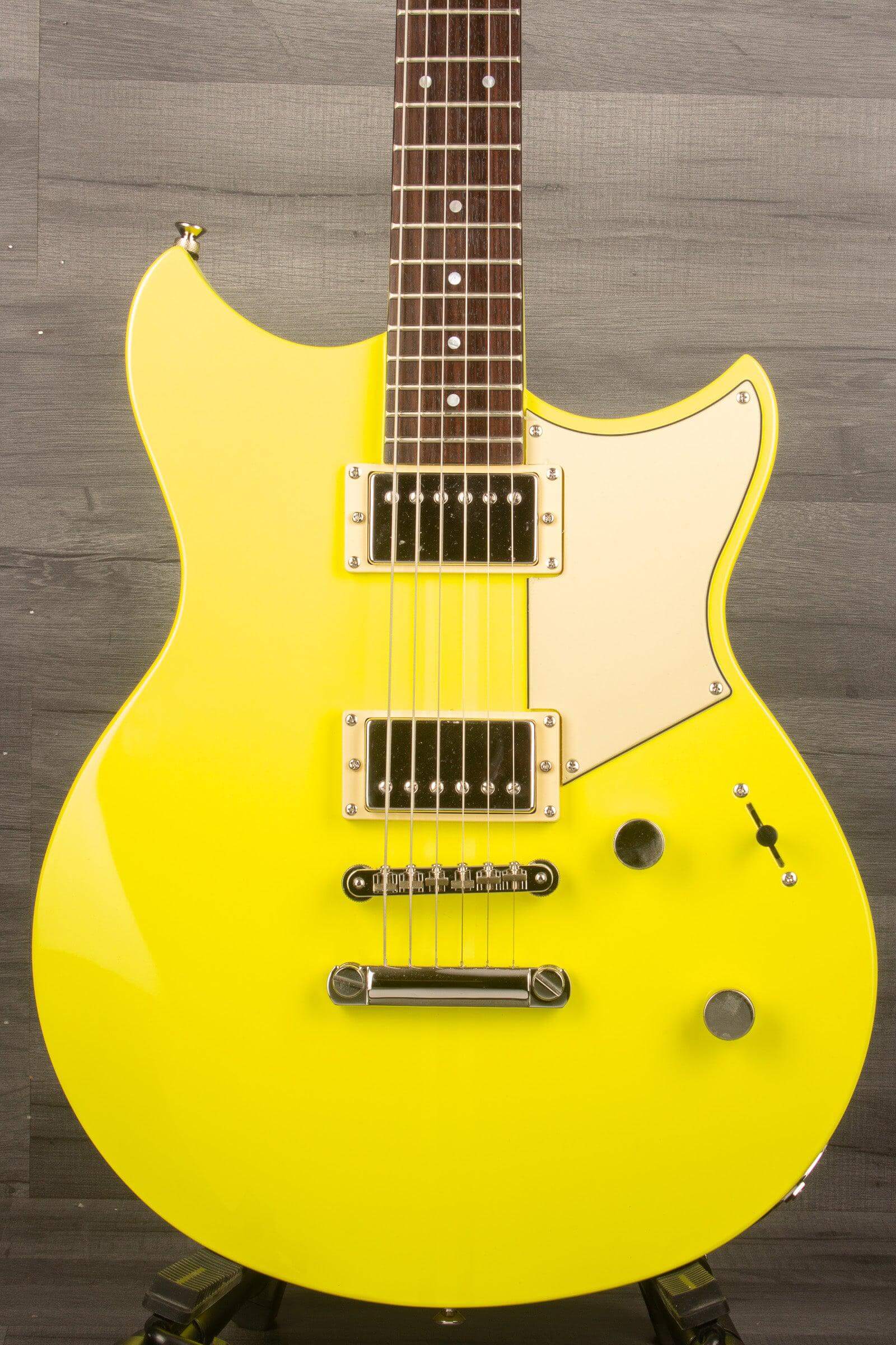 Yamaha RSE20 Revstar - Neon Yellow
