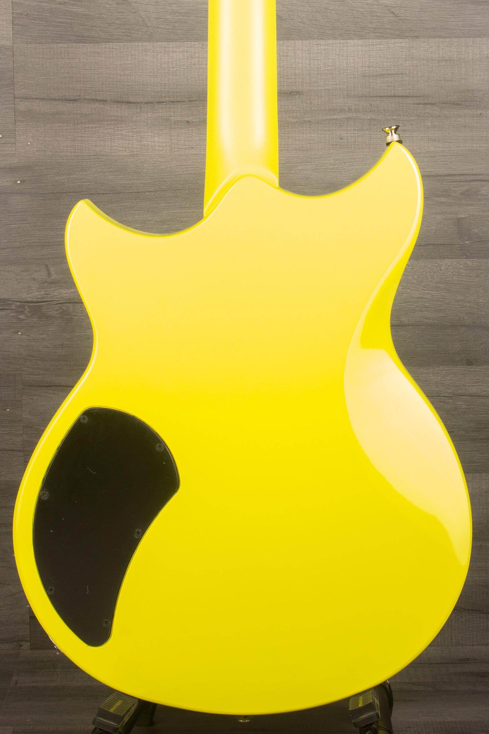 Yamaha RSE20 Revstar - Neon Yellow
