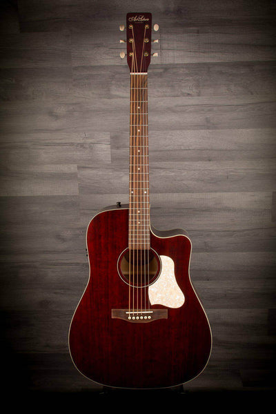 Art & Lutherie Americana Tennessee Red CW QIT