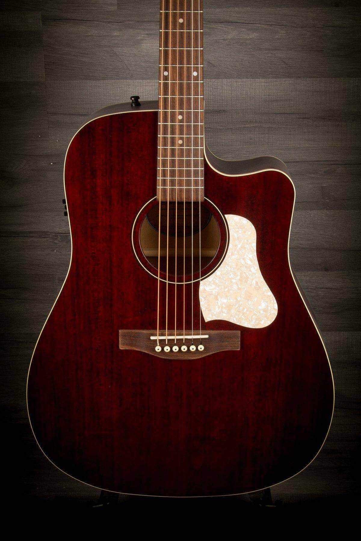 Art & Lutherie Americana Tennessee Red CW QIT