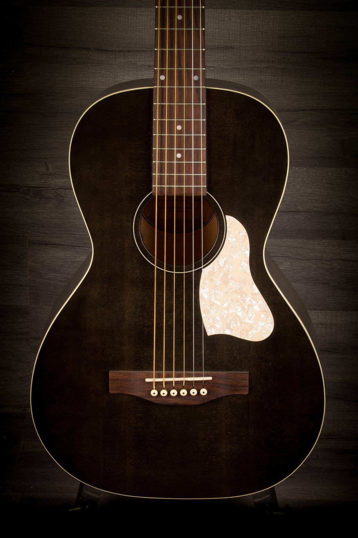Art & Lutherie Roadhouse - Faded Black - MusicStreet