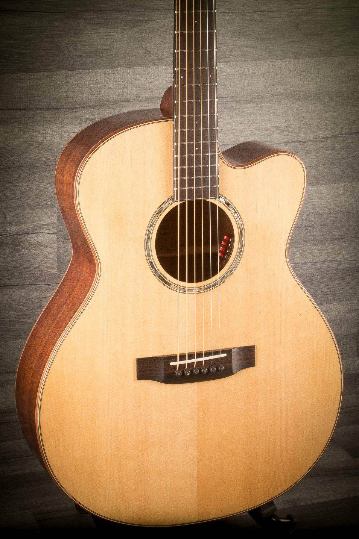 Auden Artist Mahogany Austin Spruce Cutaway
