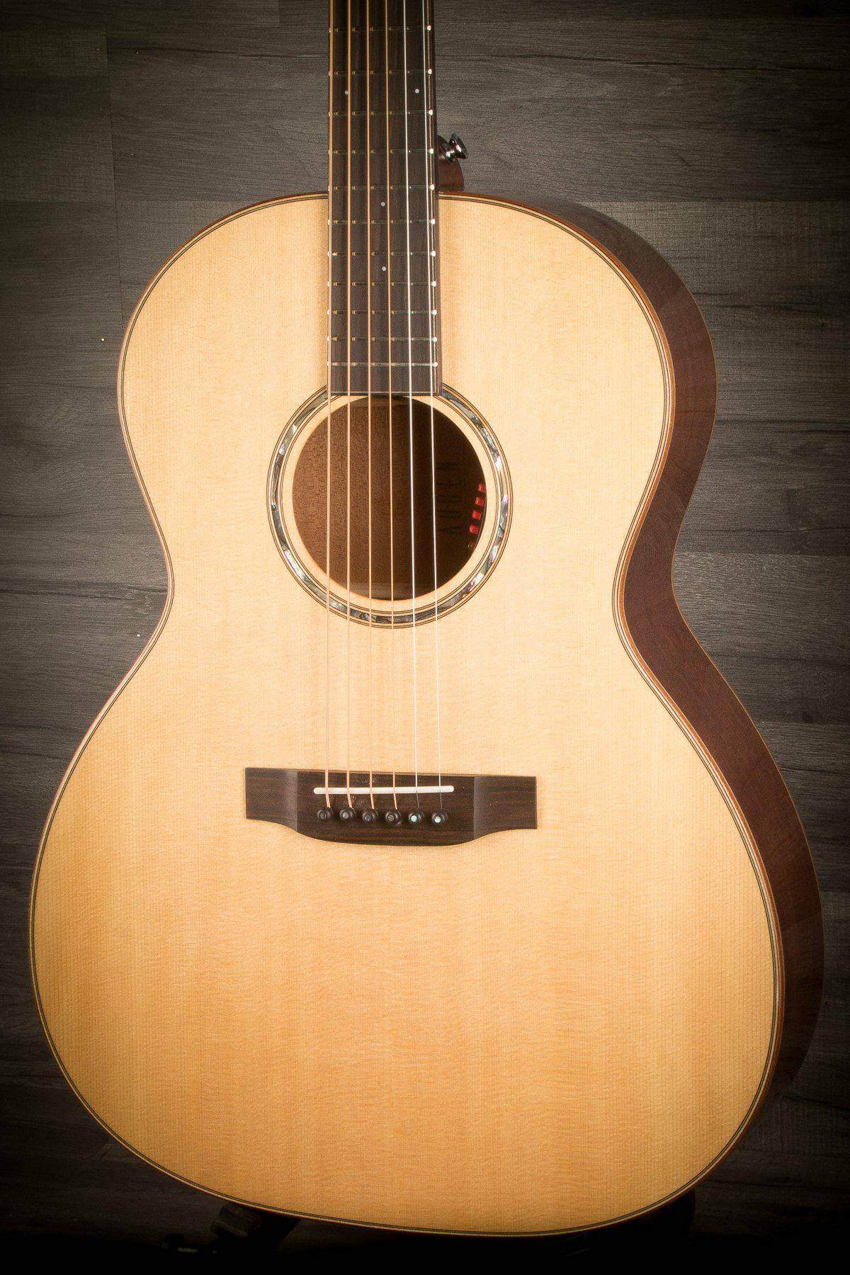 Auden Artist Series - Chester Mahogany & Spruce Full Body