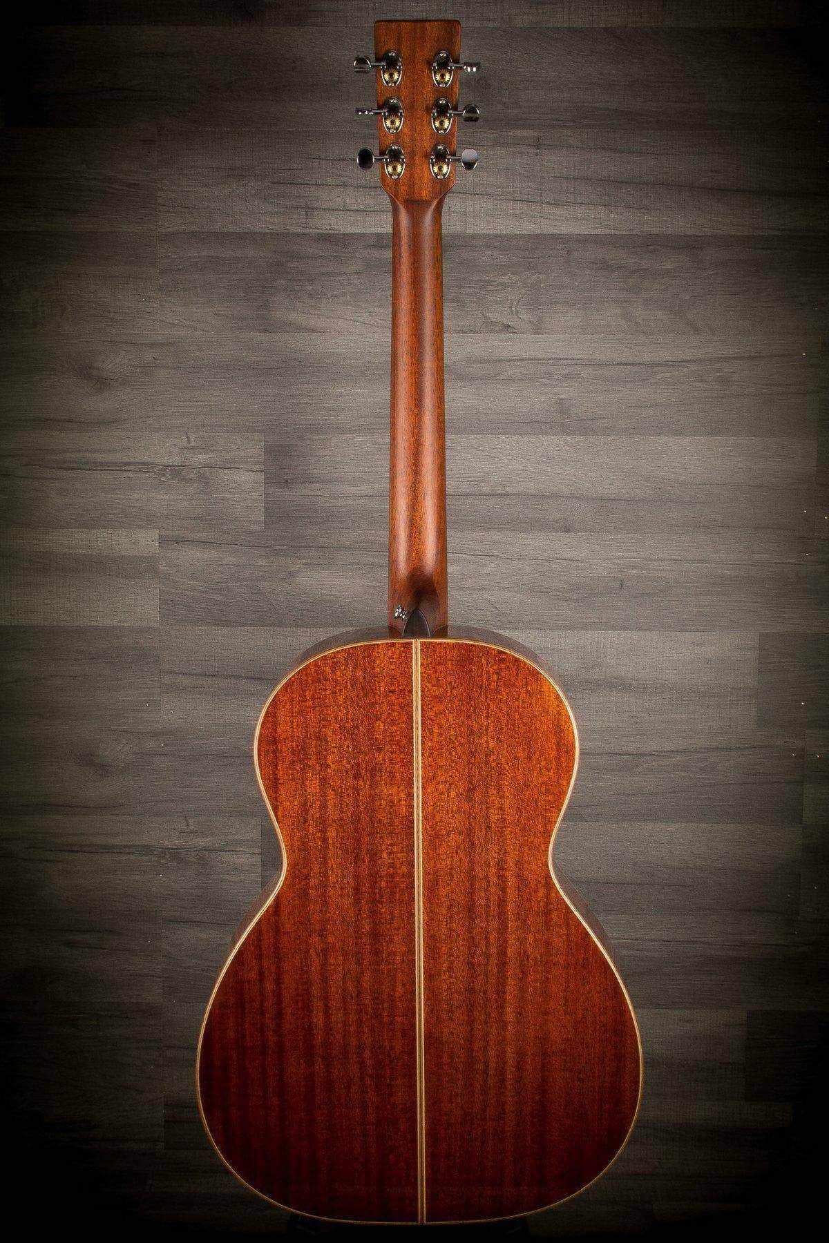 Auden Artist Series - Chester Mahogany & Spruce Full Body