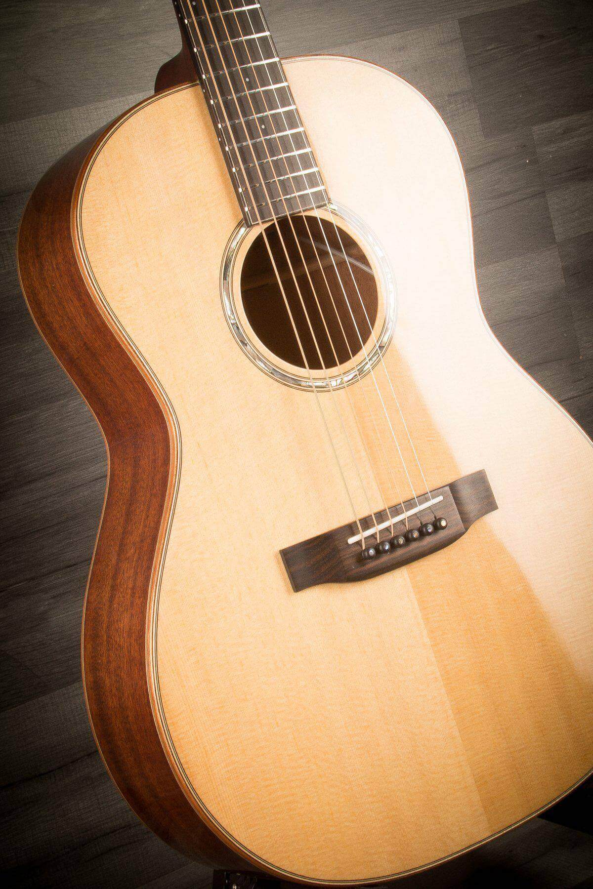 Auden Artist Series - Julia Mahogany & Cedar Full Body