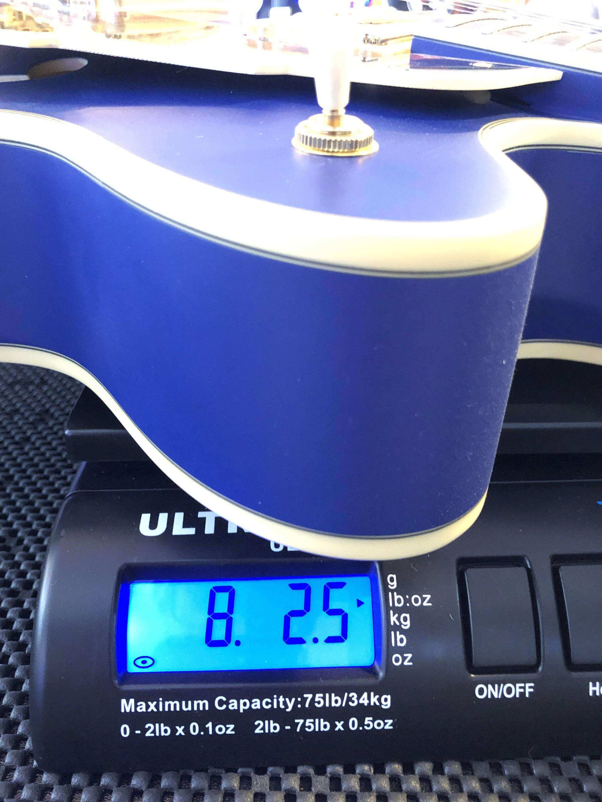 D'Angelico Deluxe 175 Matte Royal Blue