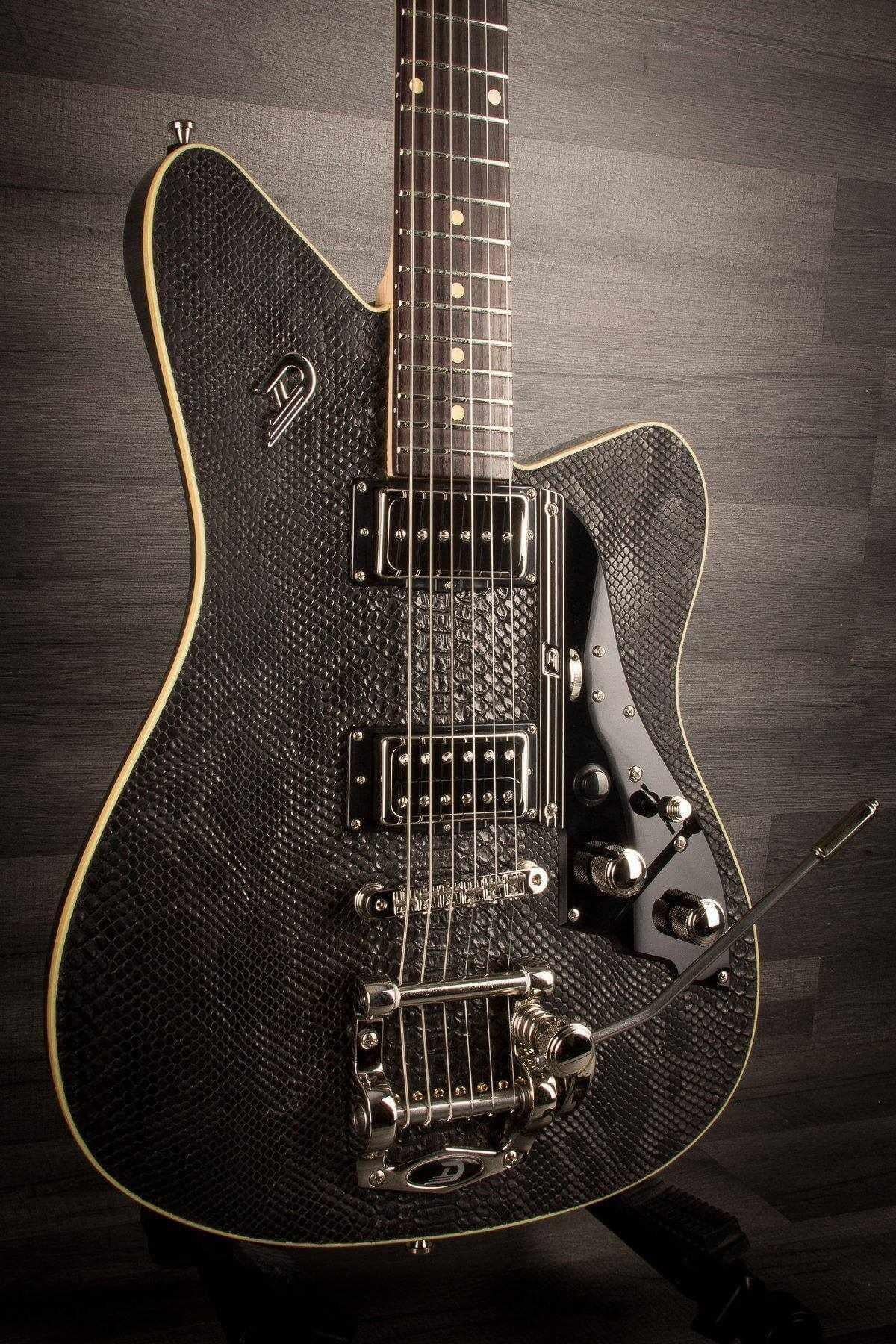 Duesenberg Alliance Series Sascha Paeth Signature Guitar in Snake Black Incl. Hard Case