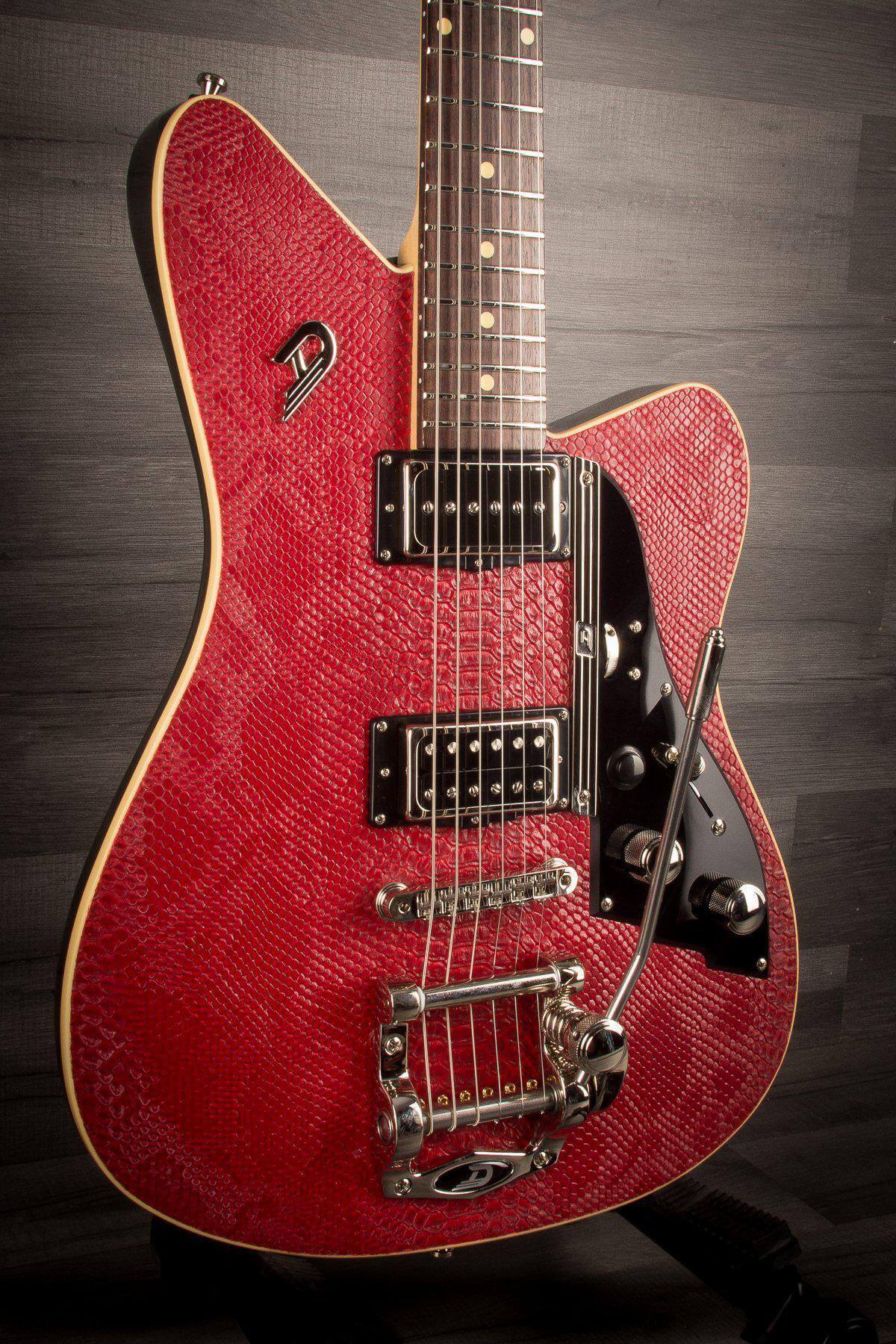 Duesenberg Electric Guitar Duesenberg Alliance Series Sascha Paeth Signature Guitar in Snake Red Incl. Hard Case